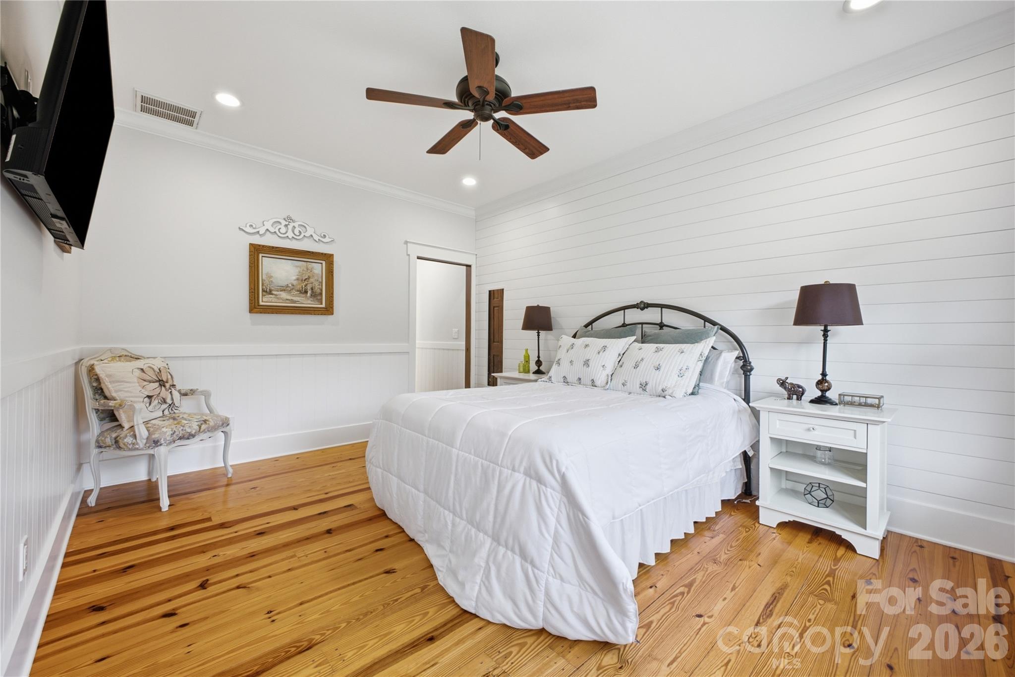 227 Black Bear Cove — Clyde