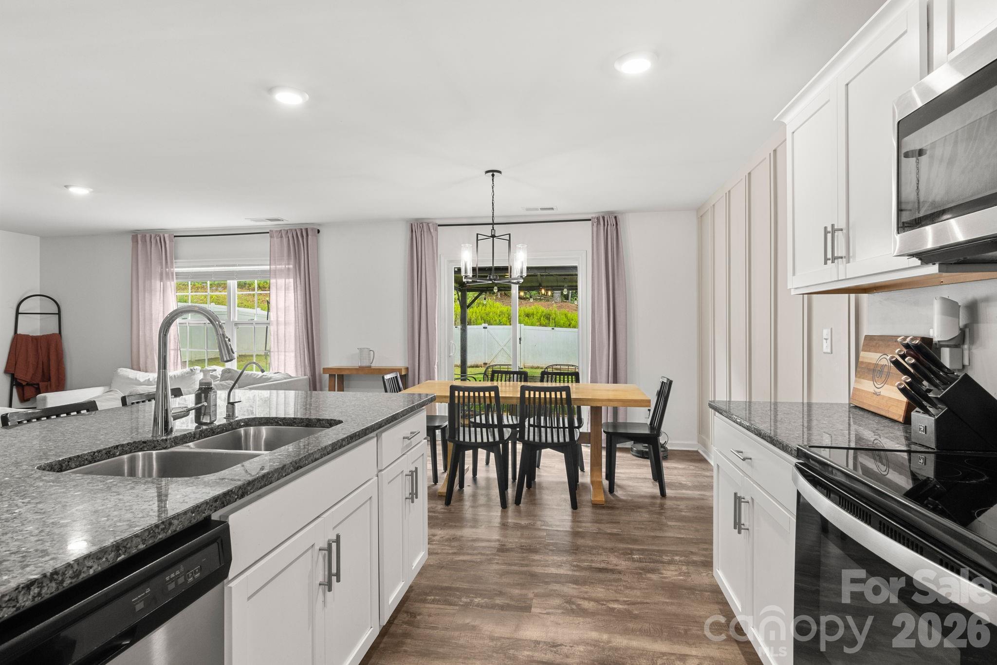 2916 Sherrills Stream Drive — Sherrills Ford