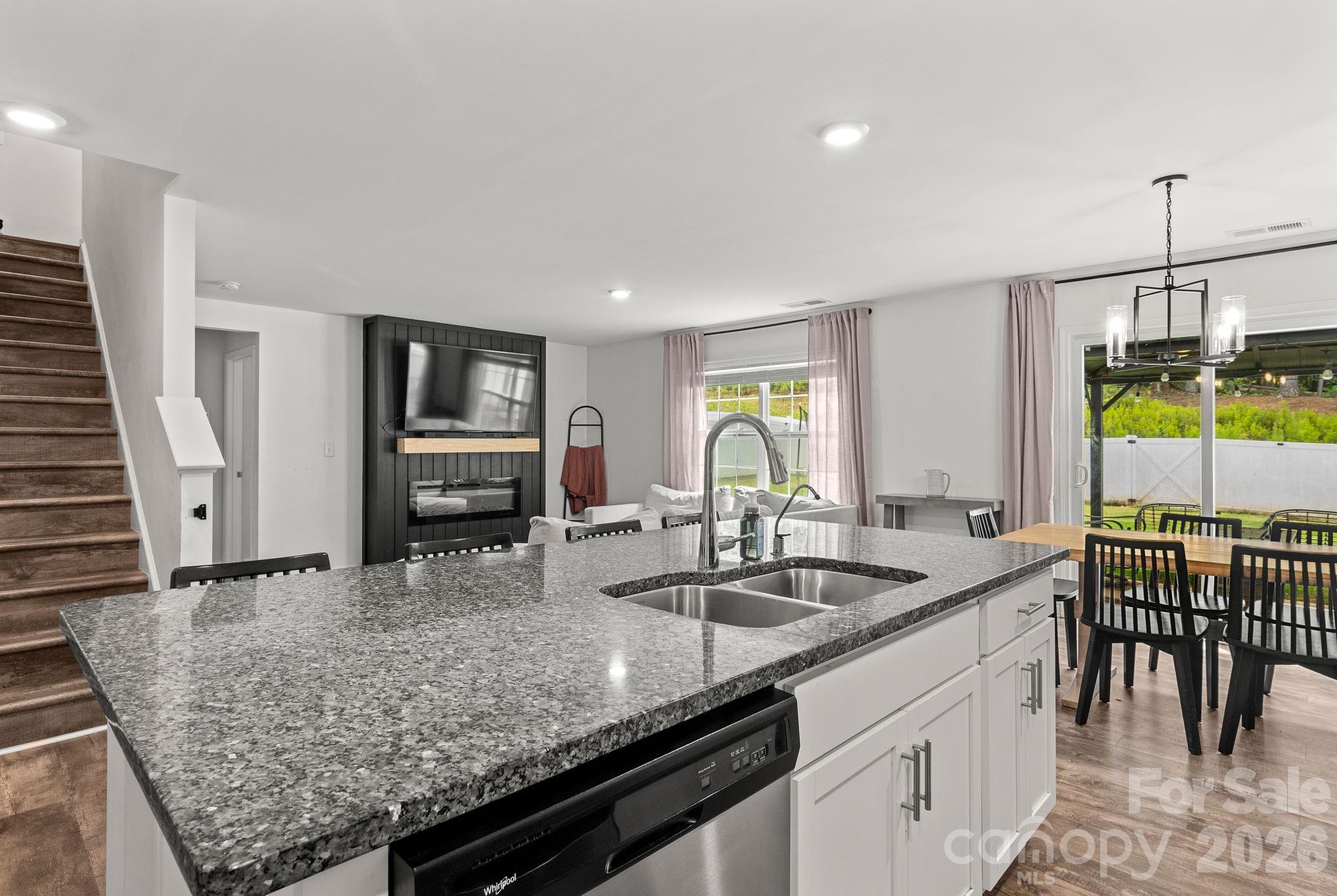 2916 Sherrills Stream Drive — Sherrills Ford