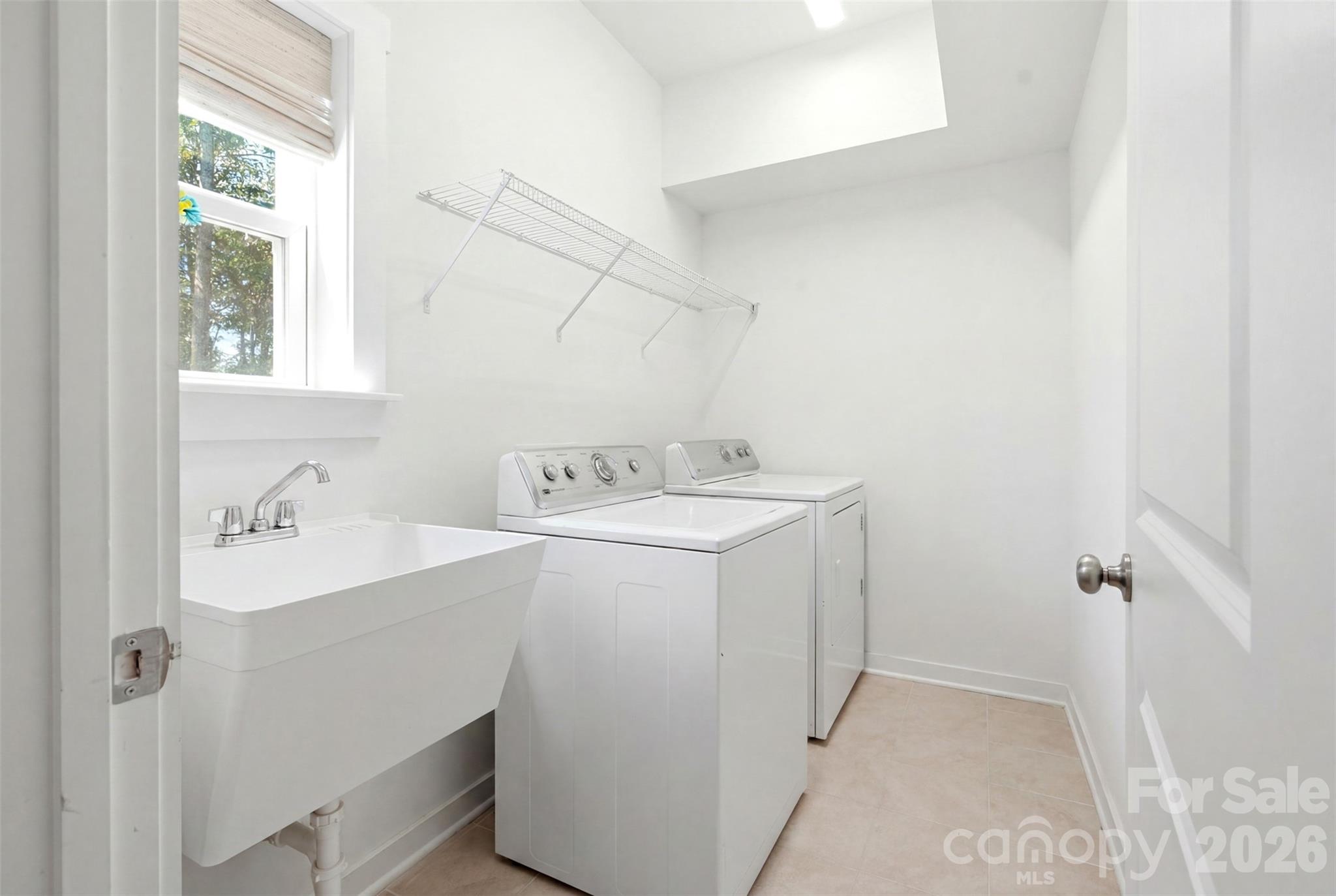 15611 Walnut Hill Drive — Charlotte