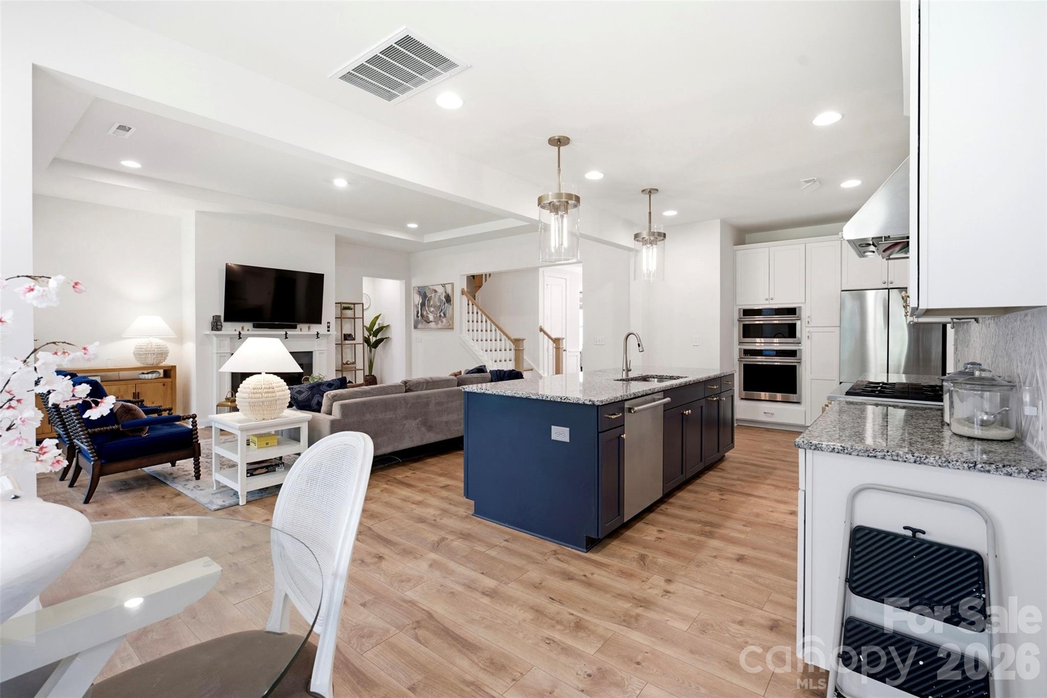 15611 Walnut Hill Drive — Charlotte