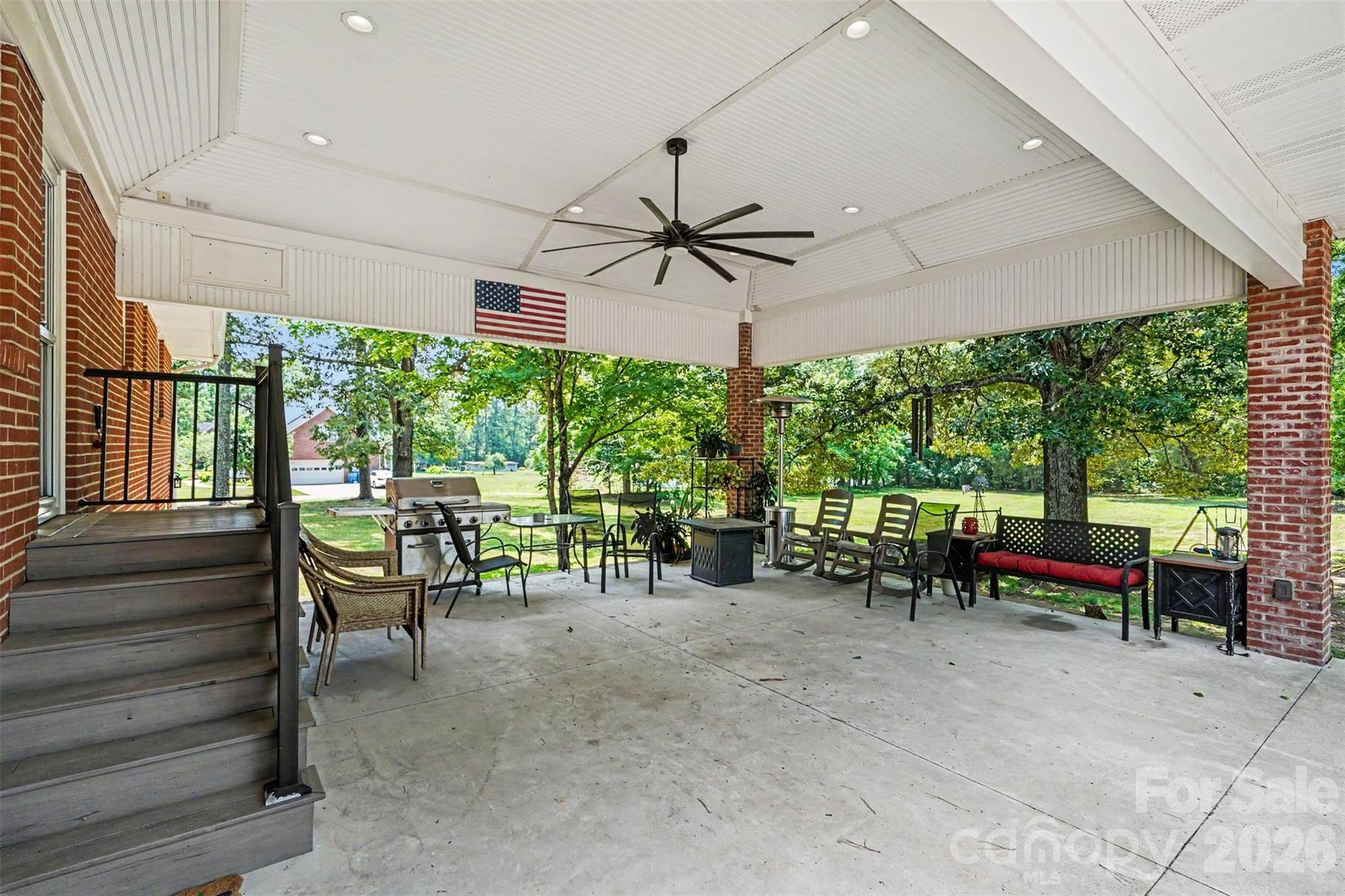 3800 Centergrove Road — Concord