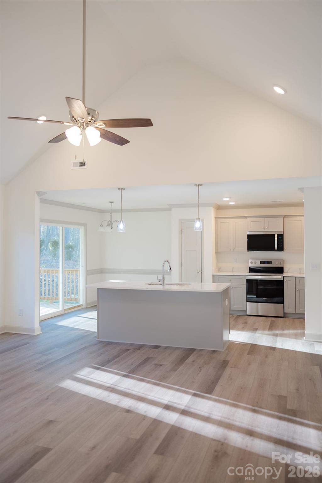 1254 Rainbow Circle — Catawba