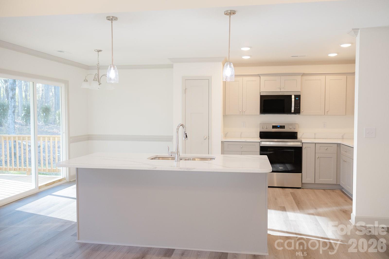 1254 Rainbow Circle — Catawba