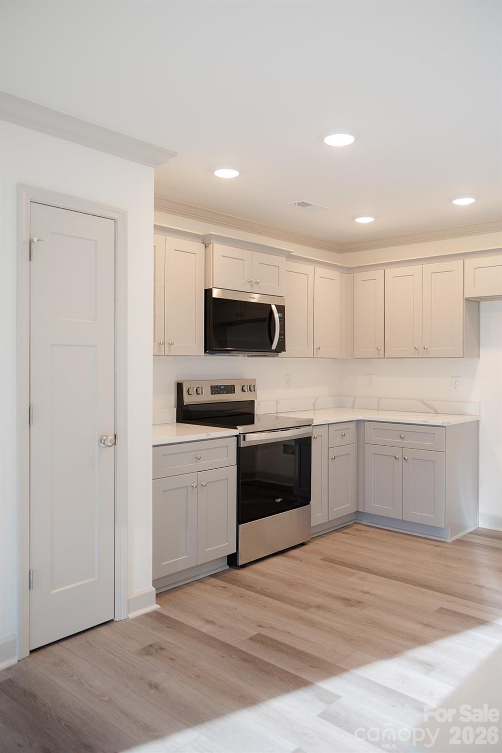 1254 Rainbow Circle — Catawba
