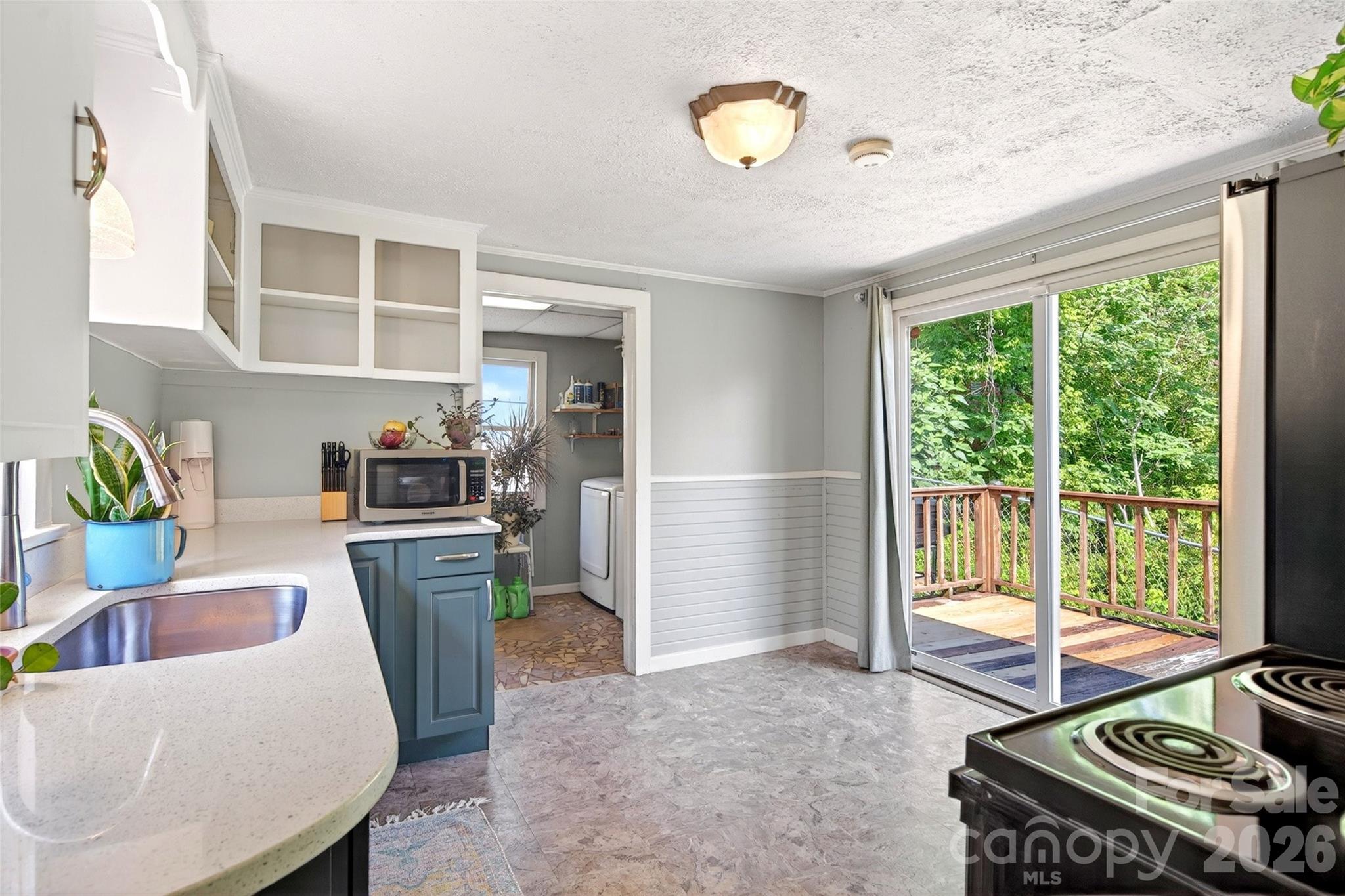 119 Seagle Street — Marion