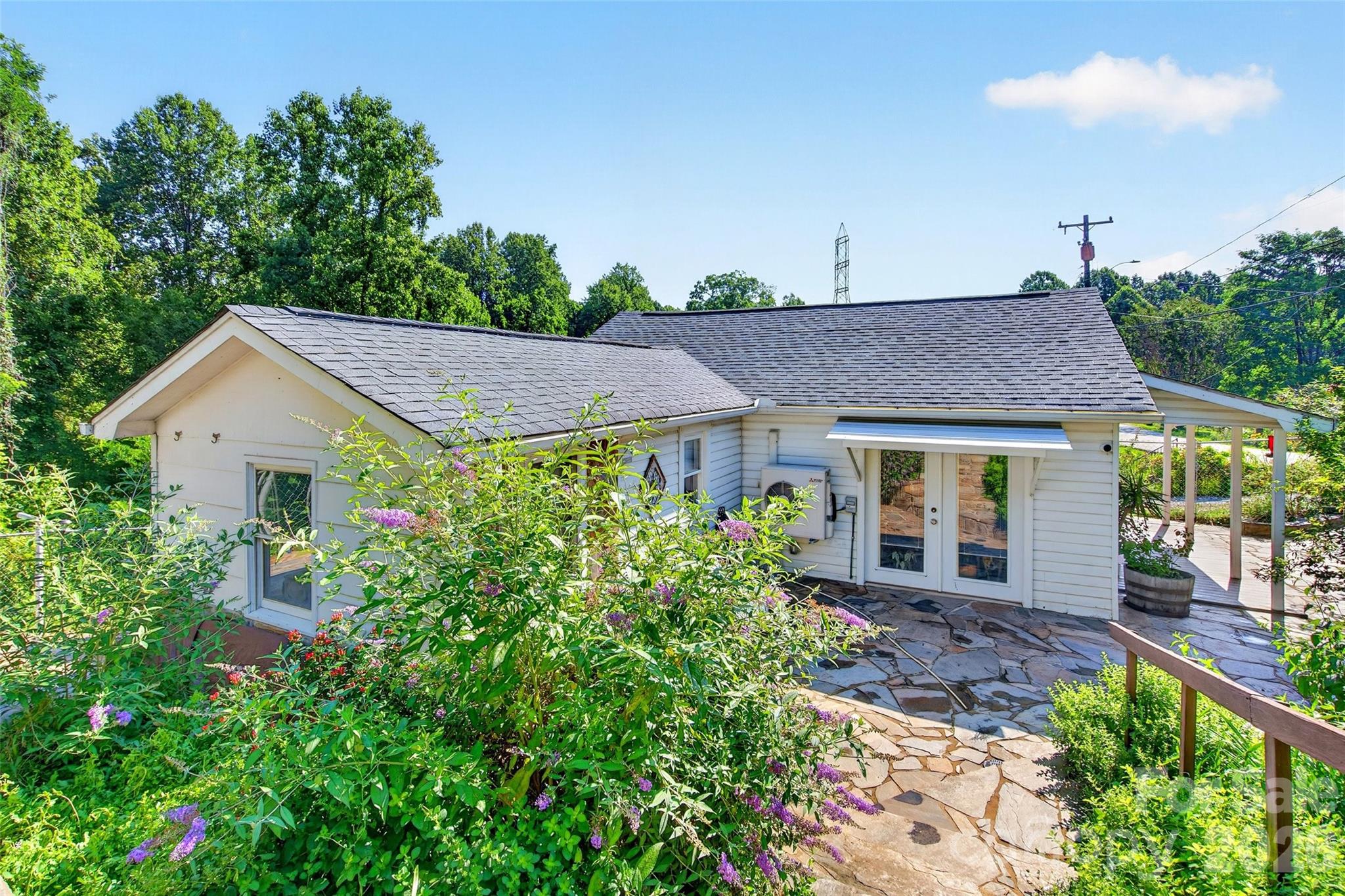 119 Seagle Street — Marion