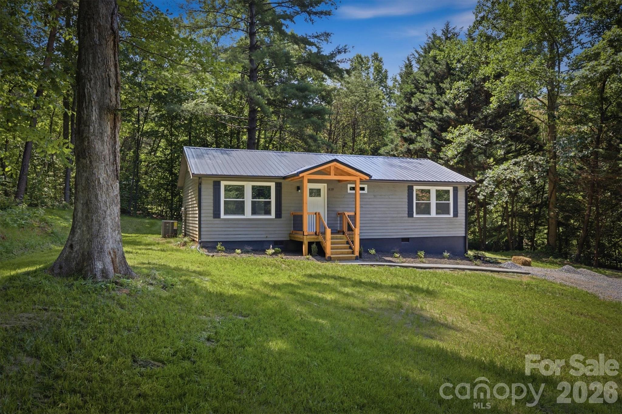 1839 Wesley Road — Morganton