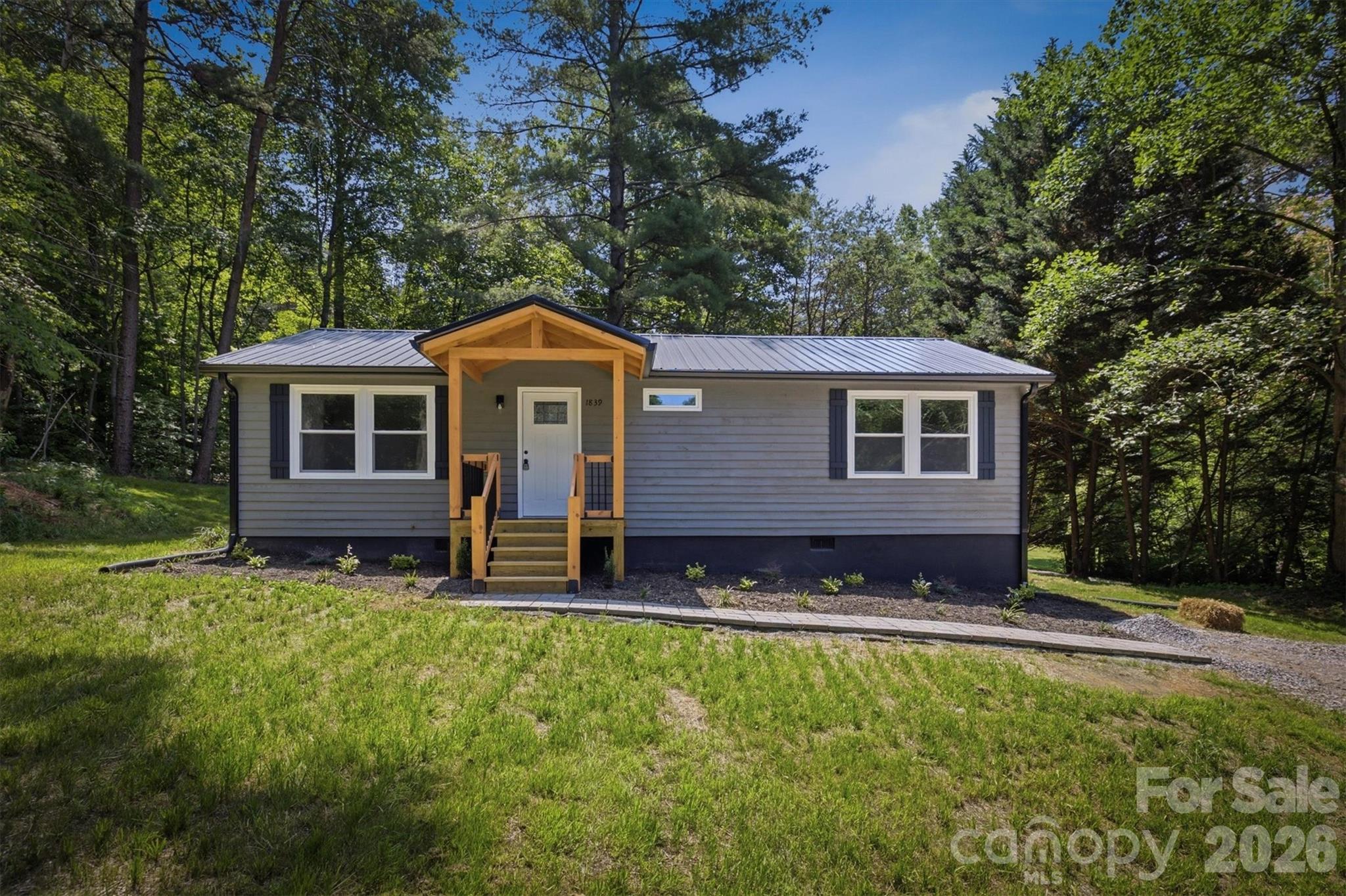 1839 Wesley Road — Morganton