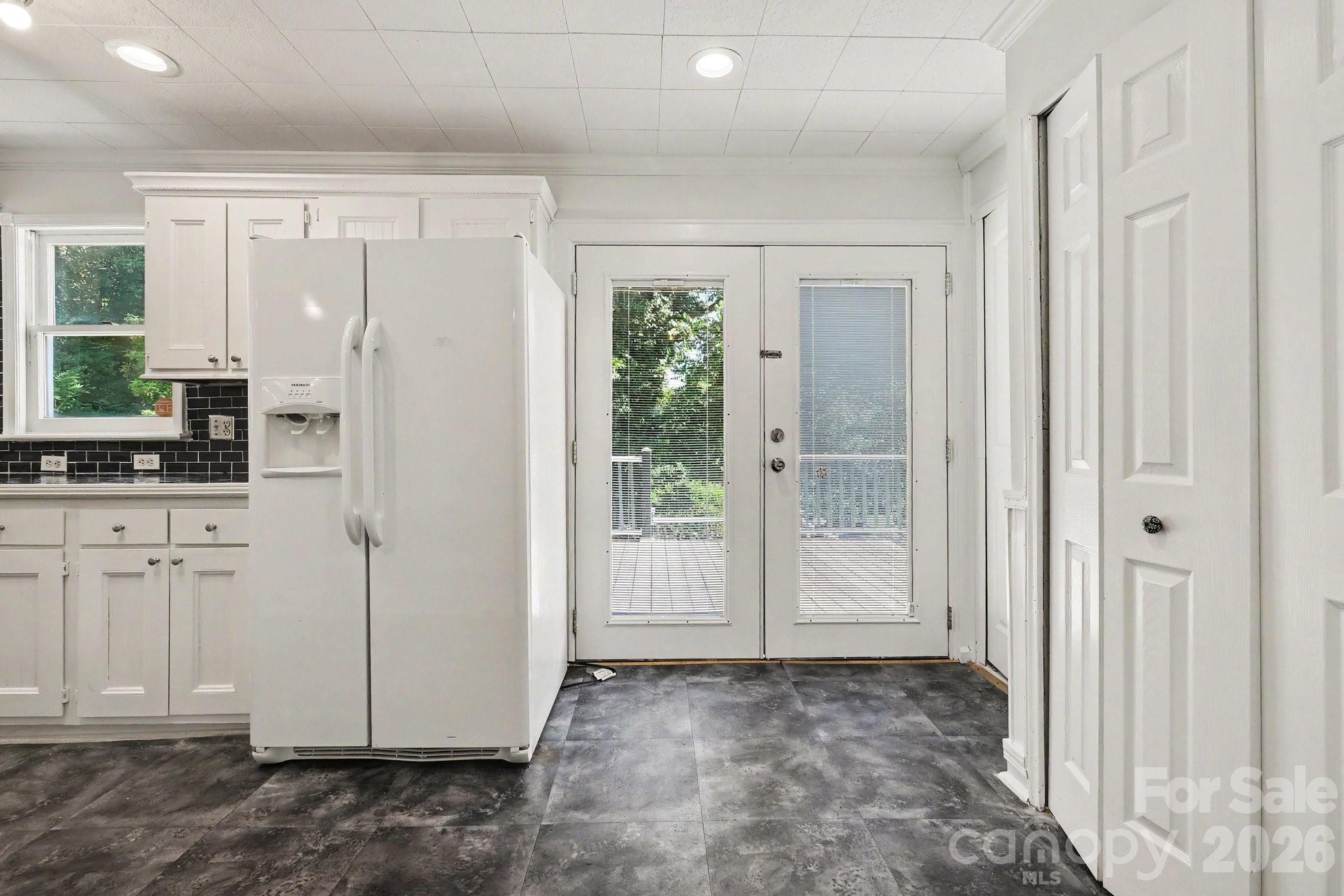 1402 1st Avenue Place NW — Hickory