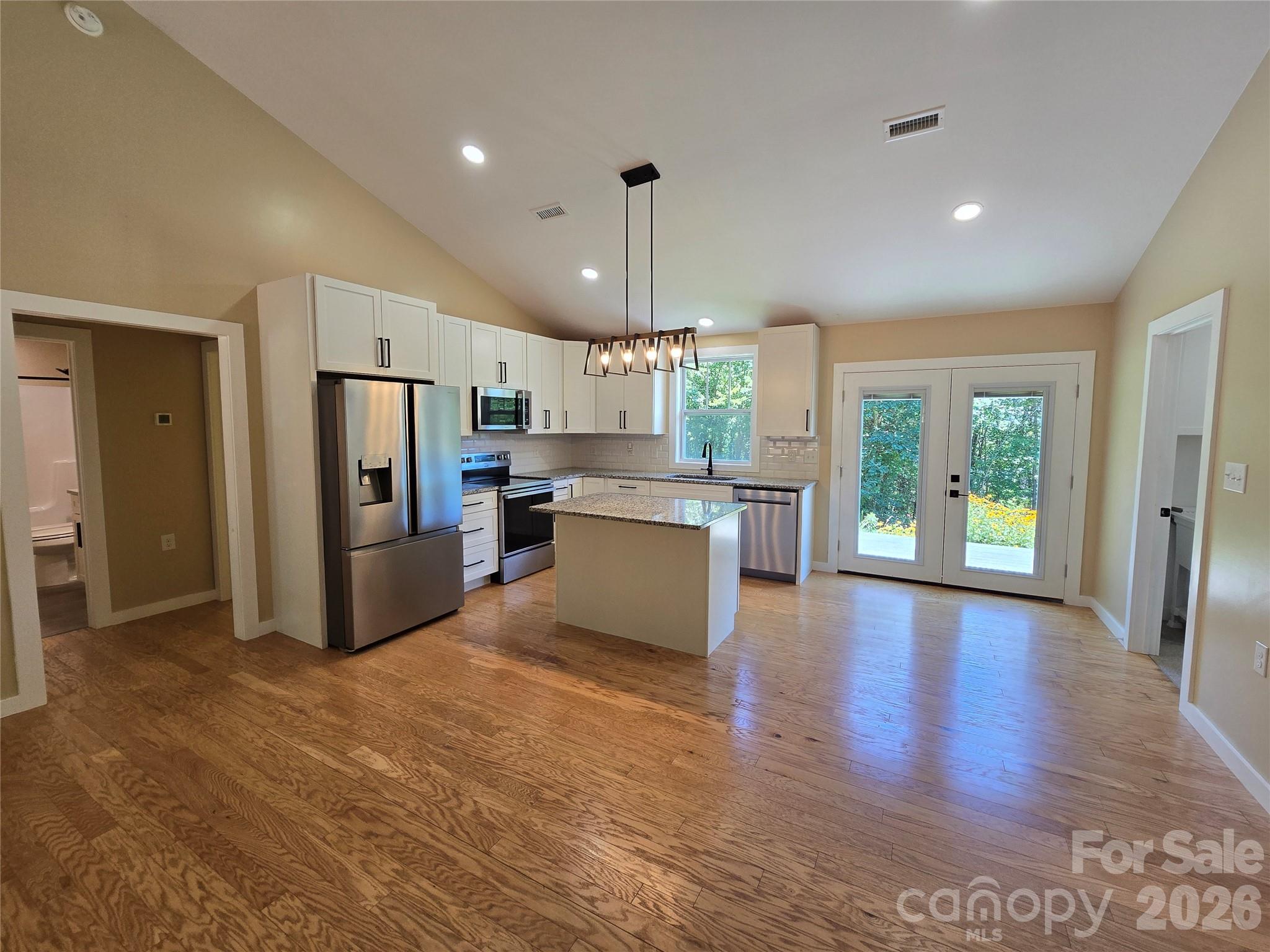 980 Smith Waldrop Road — Mill Spring