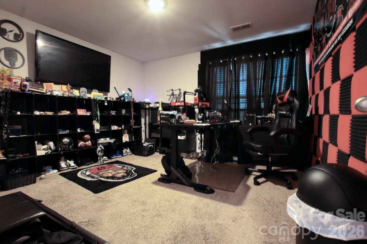 2005 Mariah Glen Court — Charlotte