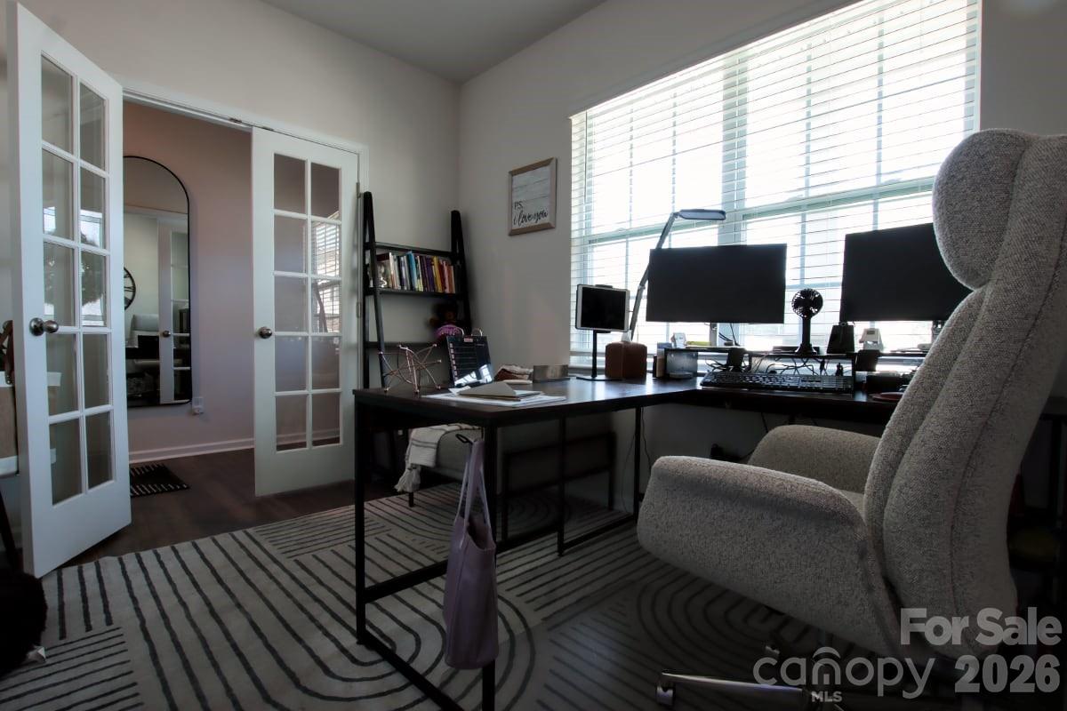 2005 Mariah Glen Court — Charlotte