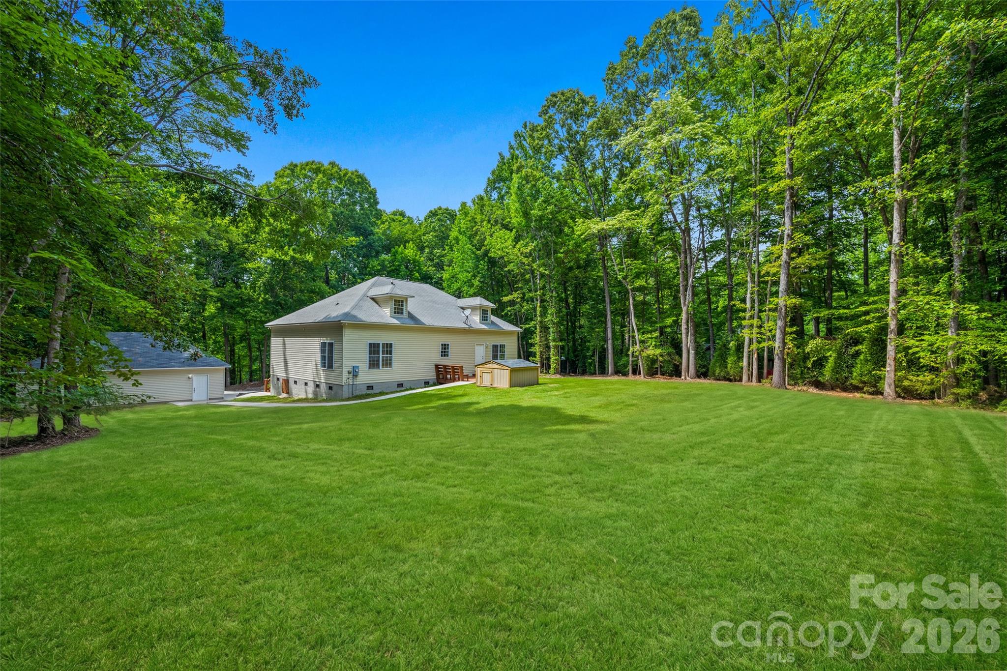 3429 Thoroughbred Lane — York