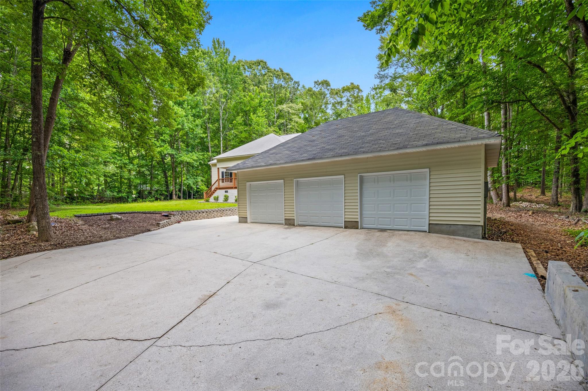 3429 Thoroughbred Lane — York
