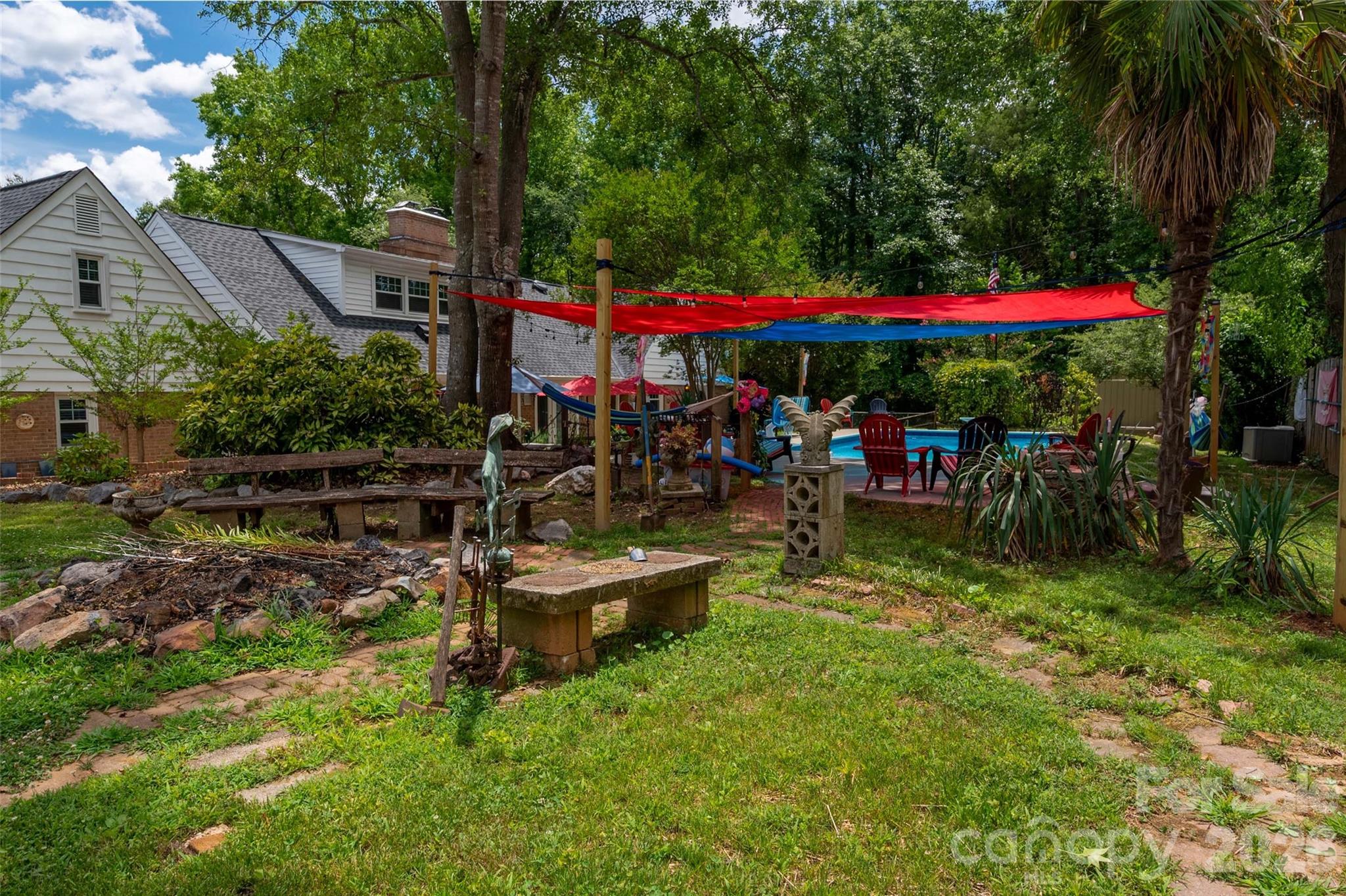 1929 Havenwood Drive — Lancaster