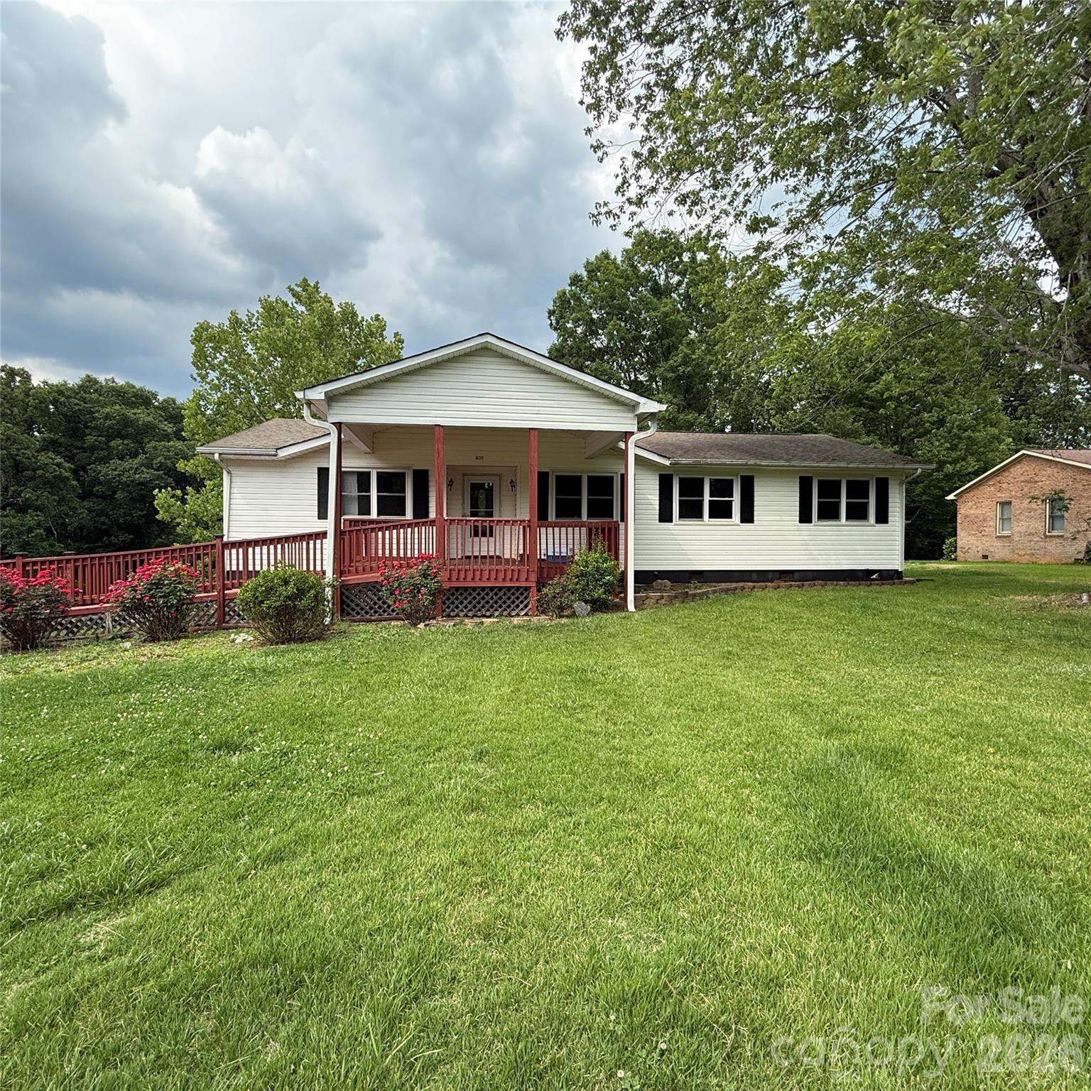 210 Bleynat Street NE — Valdese