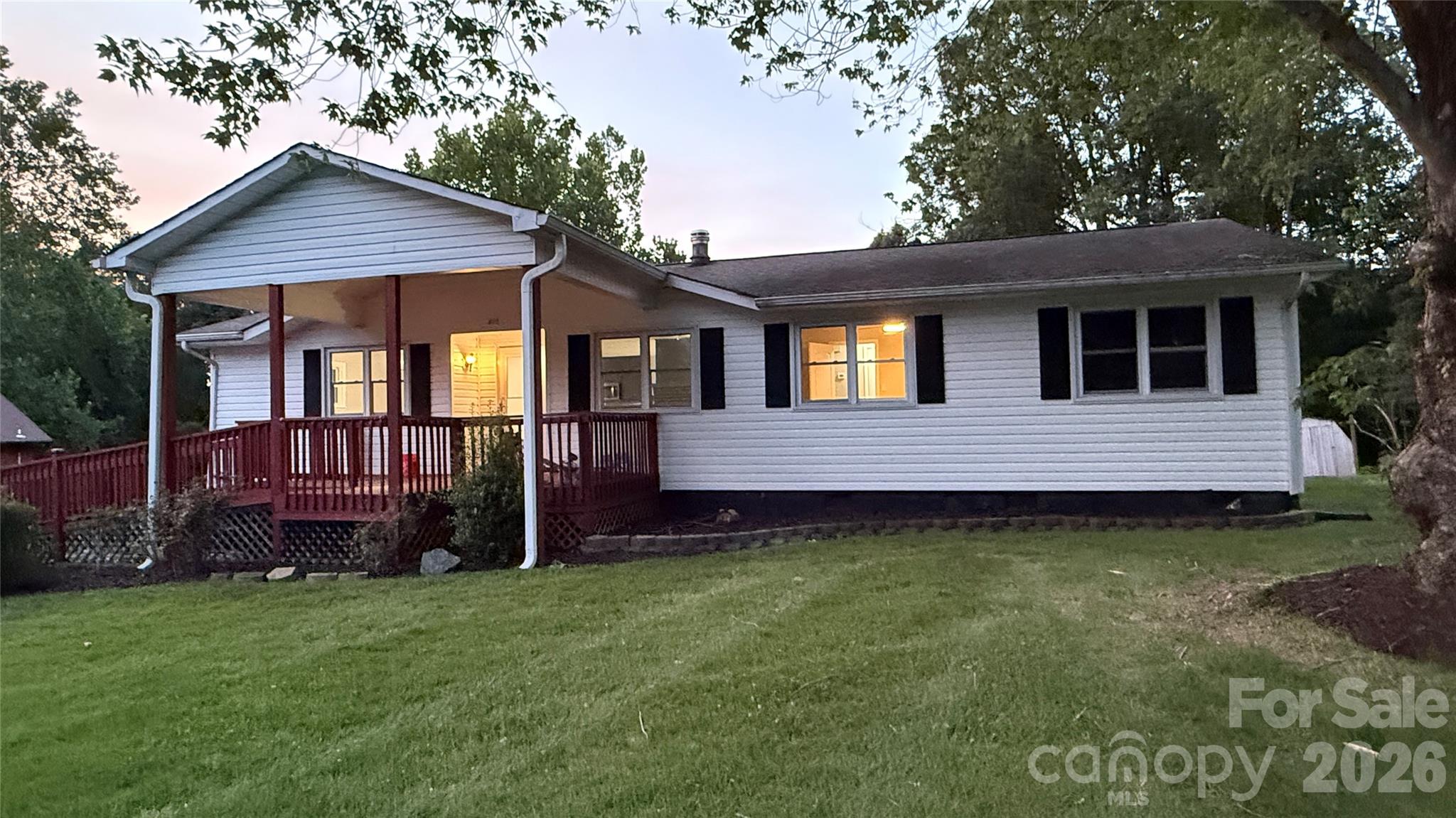 210 Bleynat Street NE — Valdese