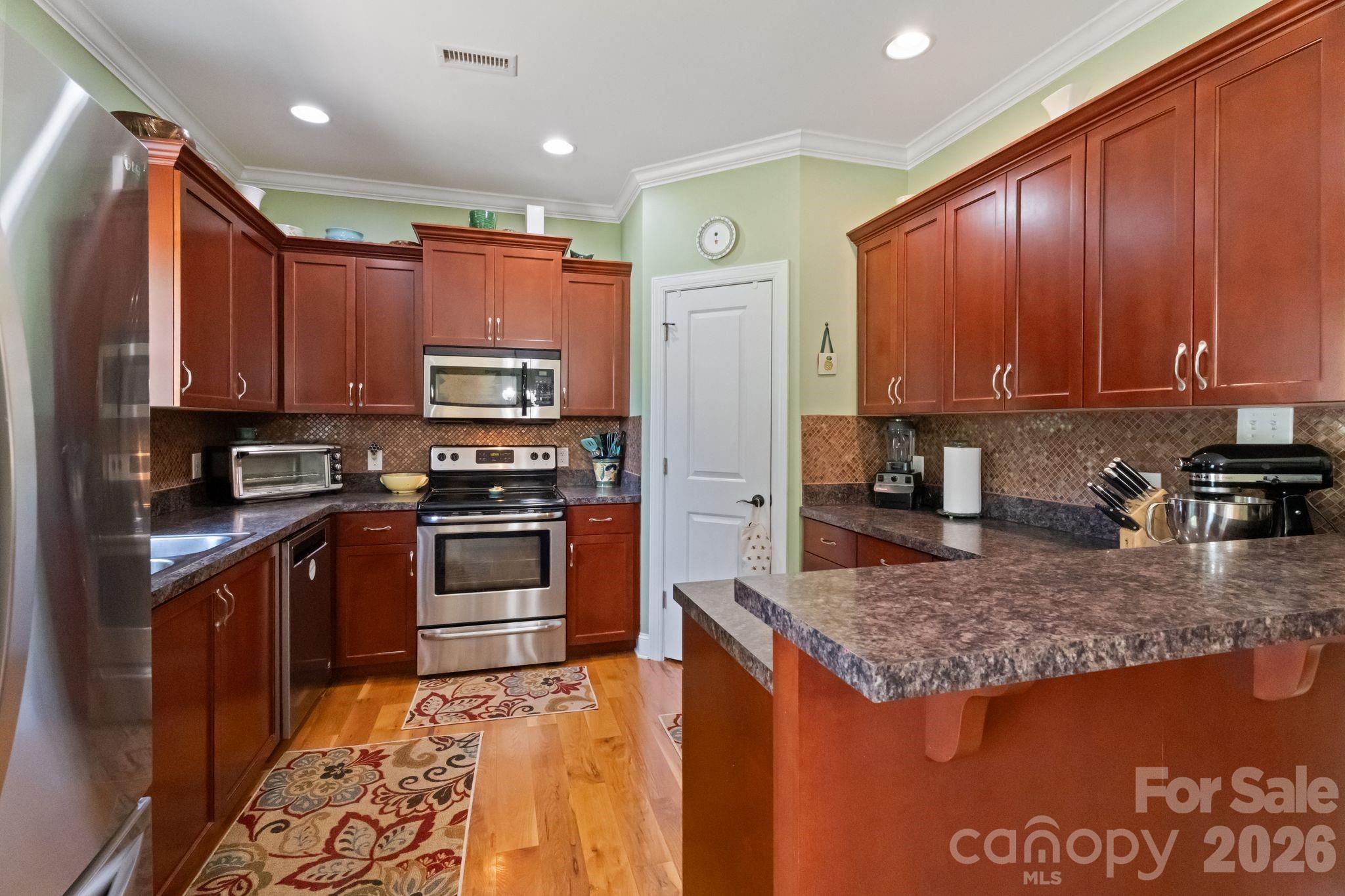1621 Herbie Circle — Newton
