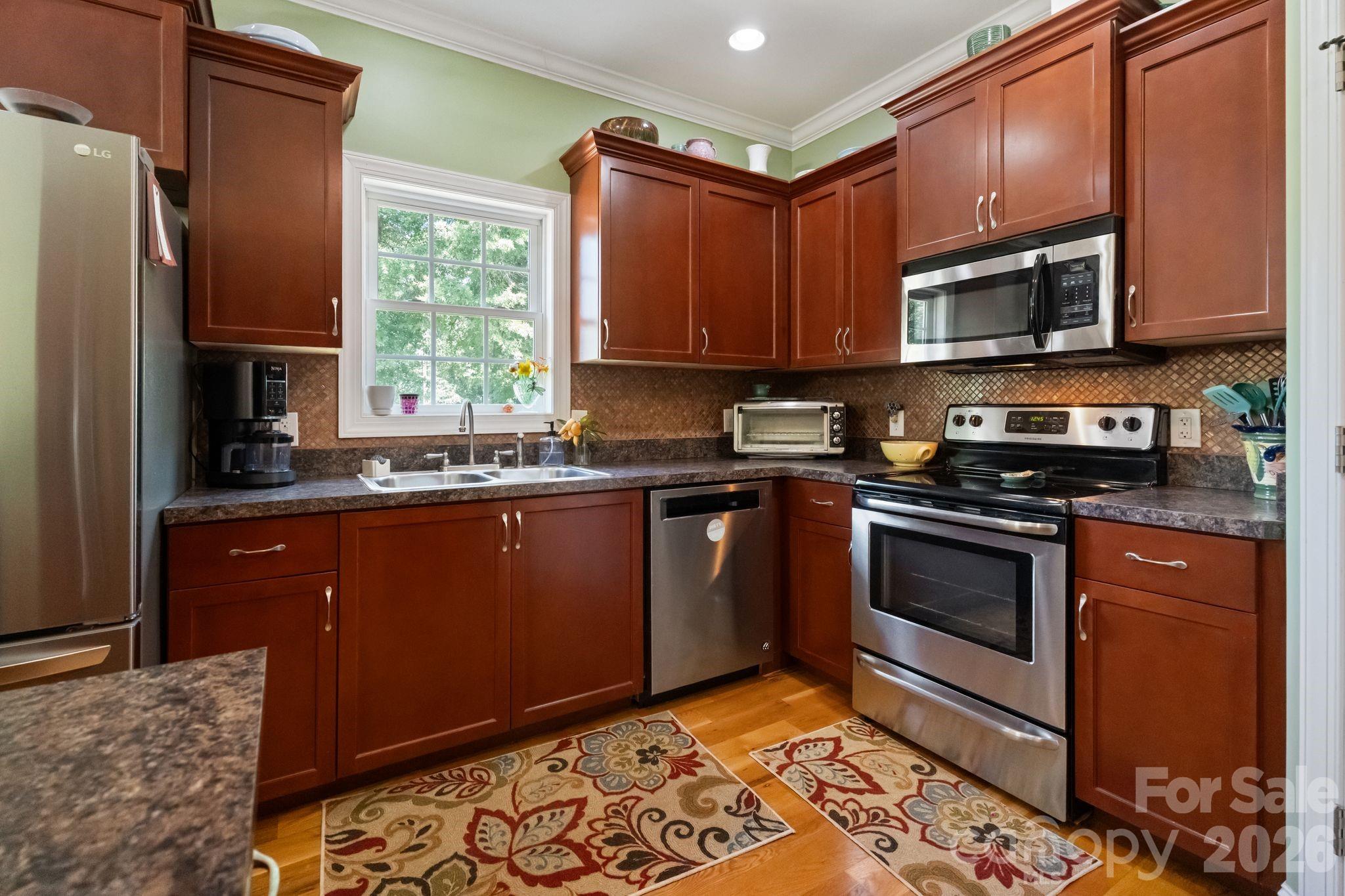 1621 Herbie Circle — Newton