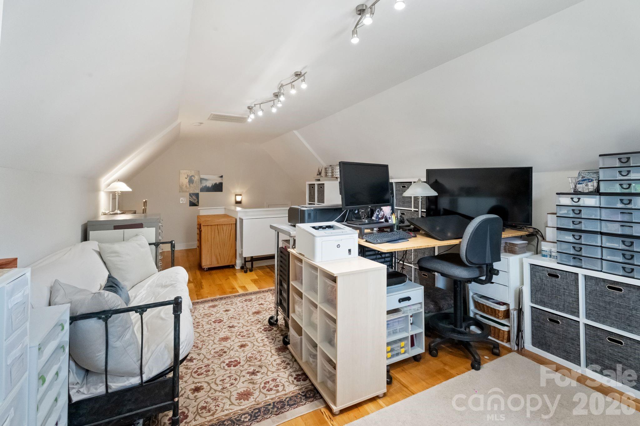 1621 Herbie Circle — Newton