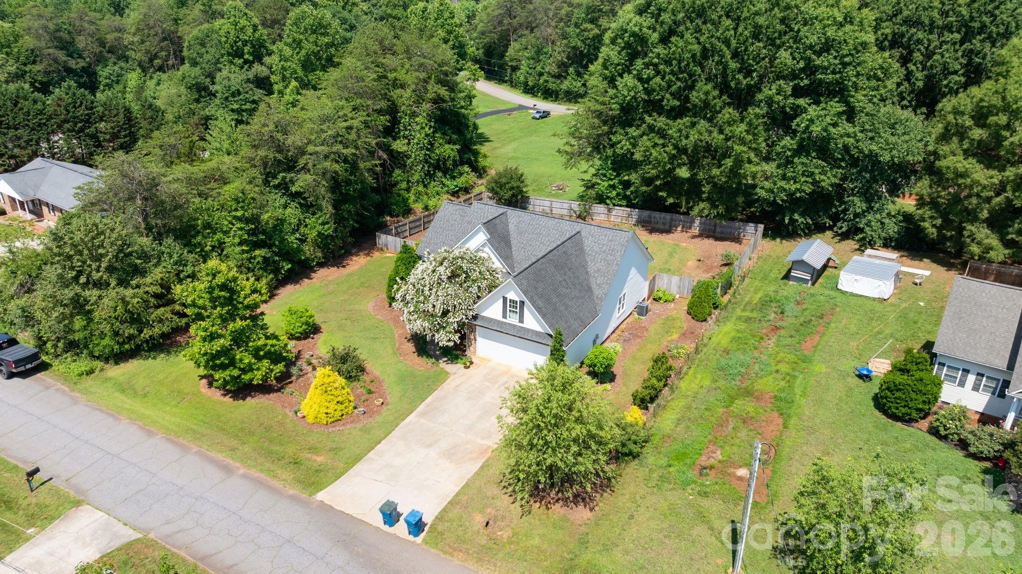 1621 Herbie Circle — Newton