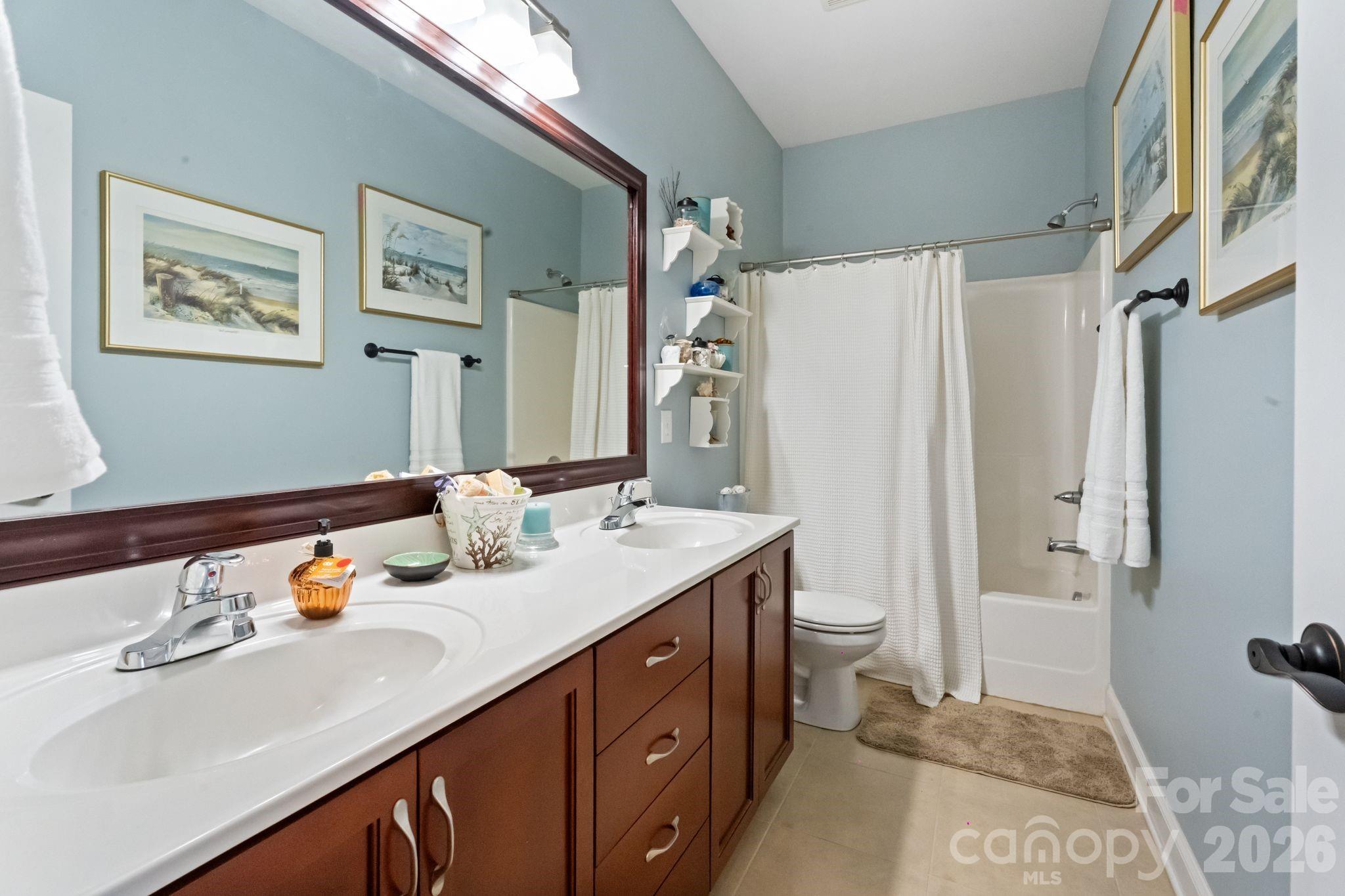 1621 Herbie Circle — Newton