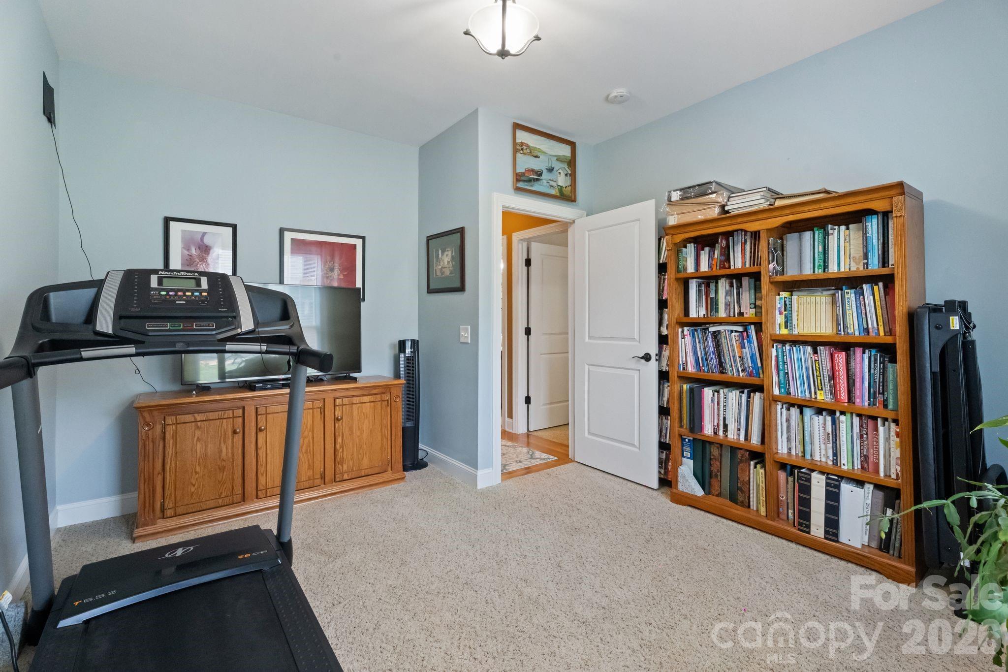 1621 Herbie Circle — Newton