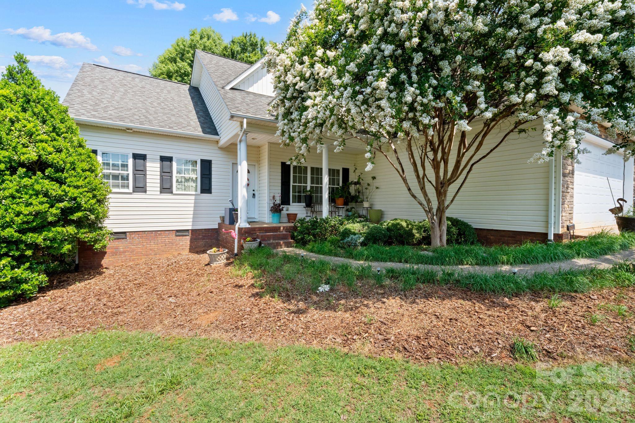1621 Herbie Circle — Newton