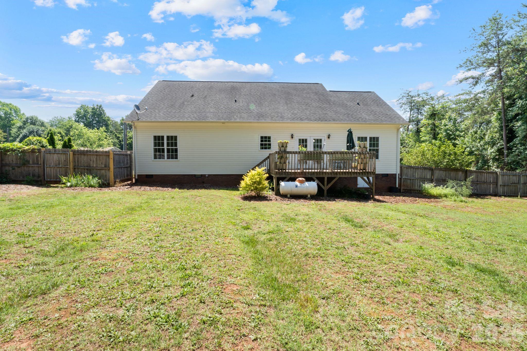 1621 Herbie Circle — Newton