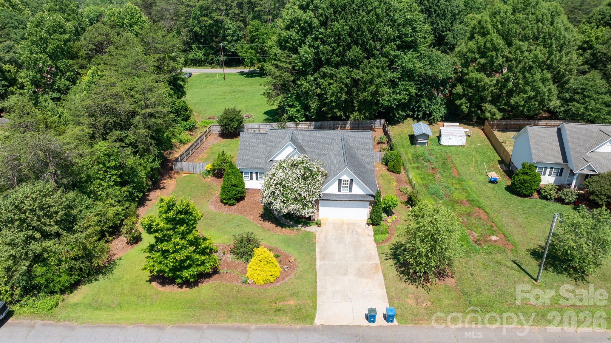 1621 Herbie Circle — Newton