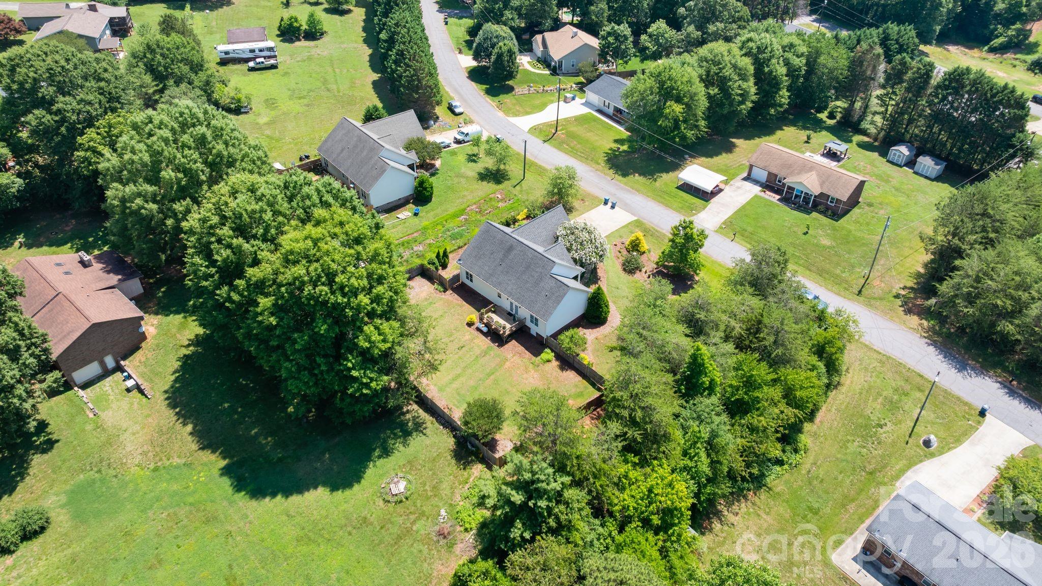1621 Herbie Circle — Newton