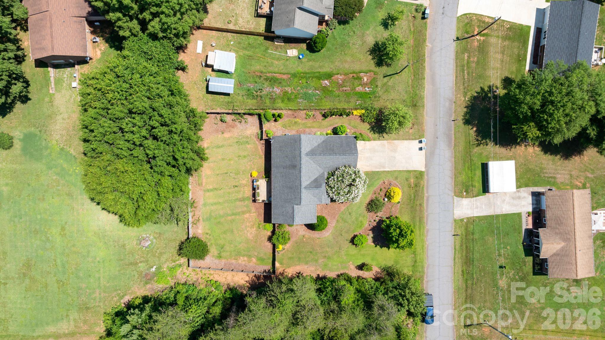 1621 Herbie Circle — Newton