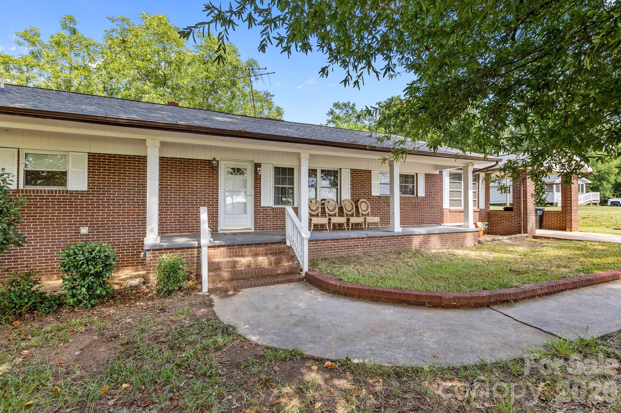 3825 Stack Road — Monroe
