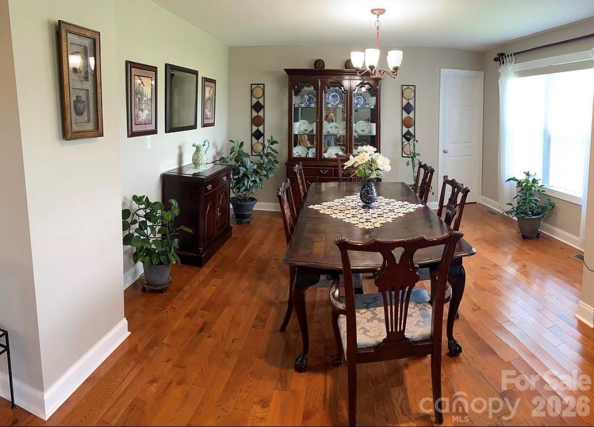 6042 Heavner Road — Vale