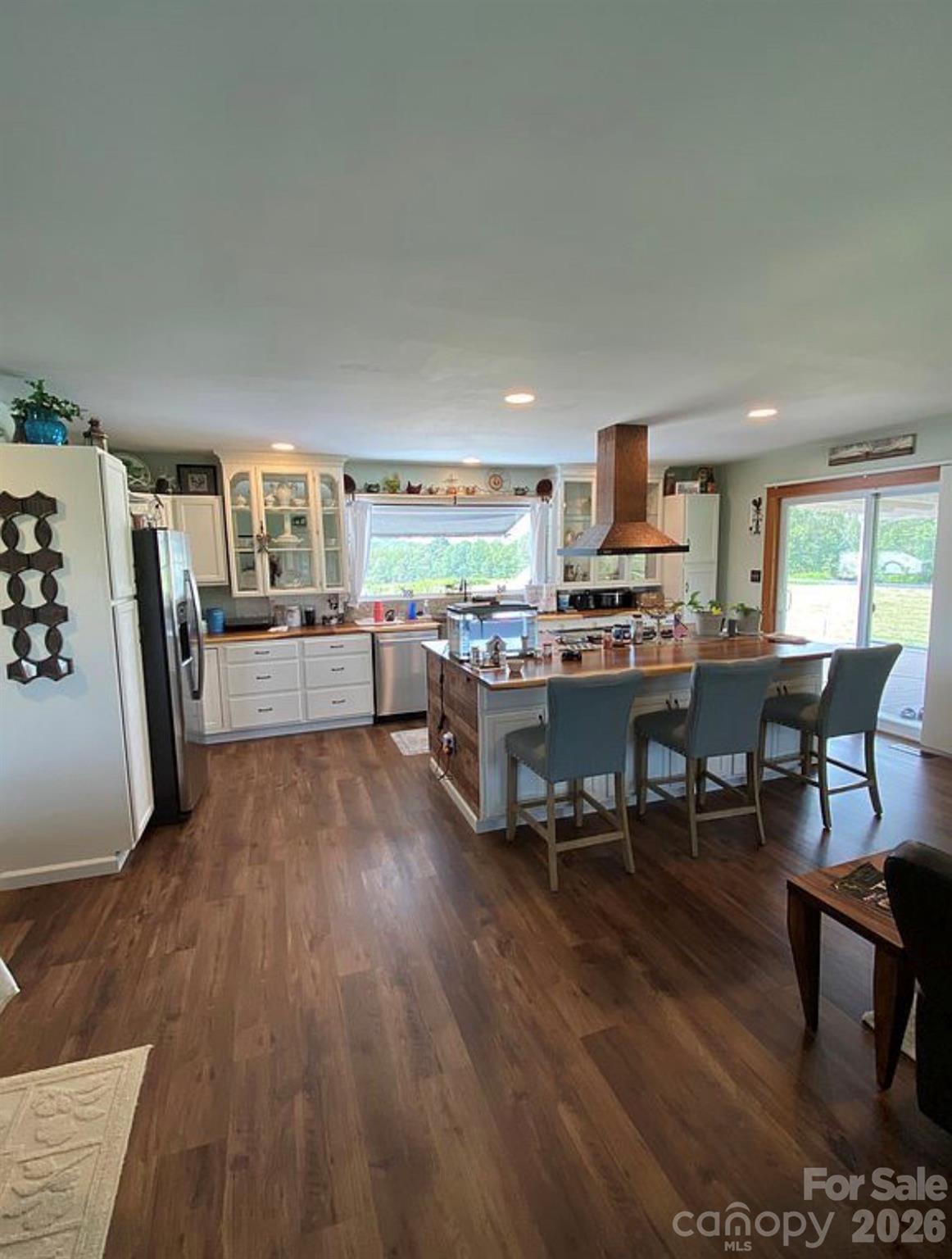 6042 Heavner Road — Vale