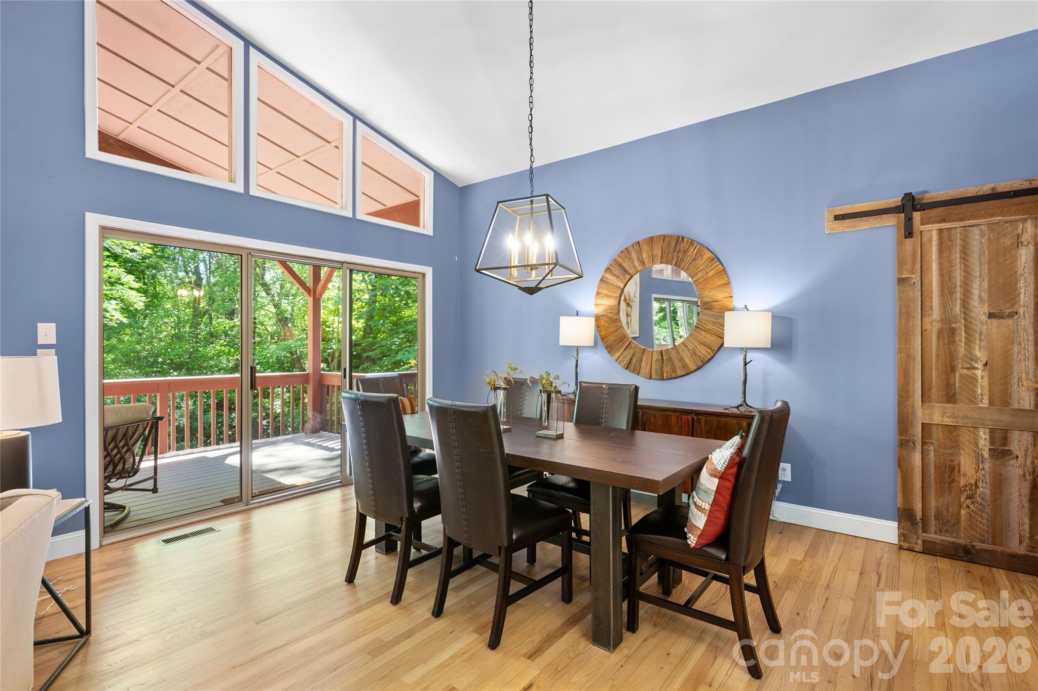 522 Toxaway Court — Lake Toxaway