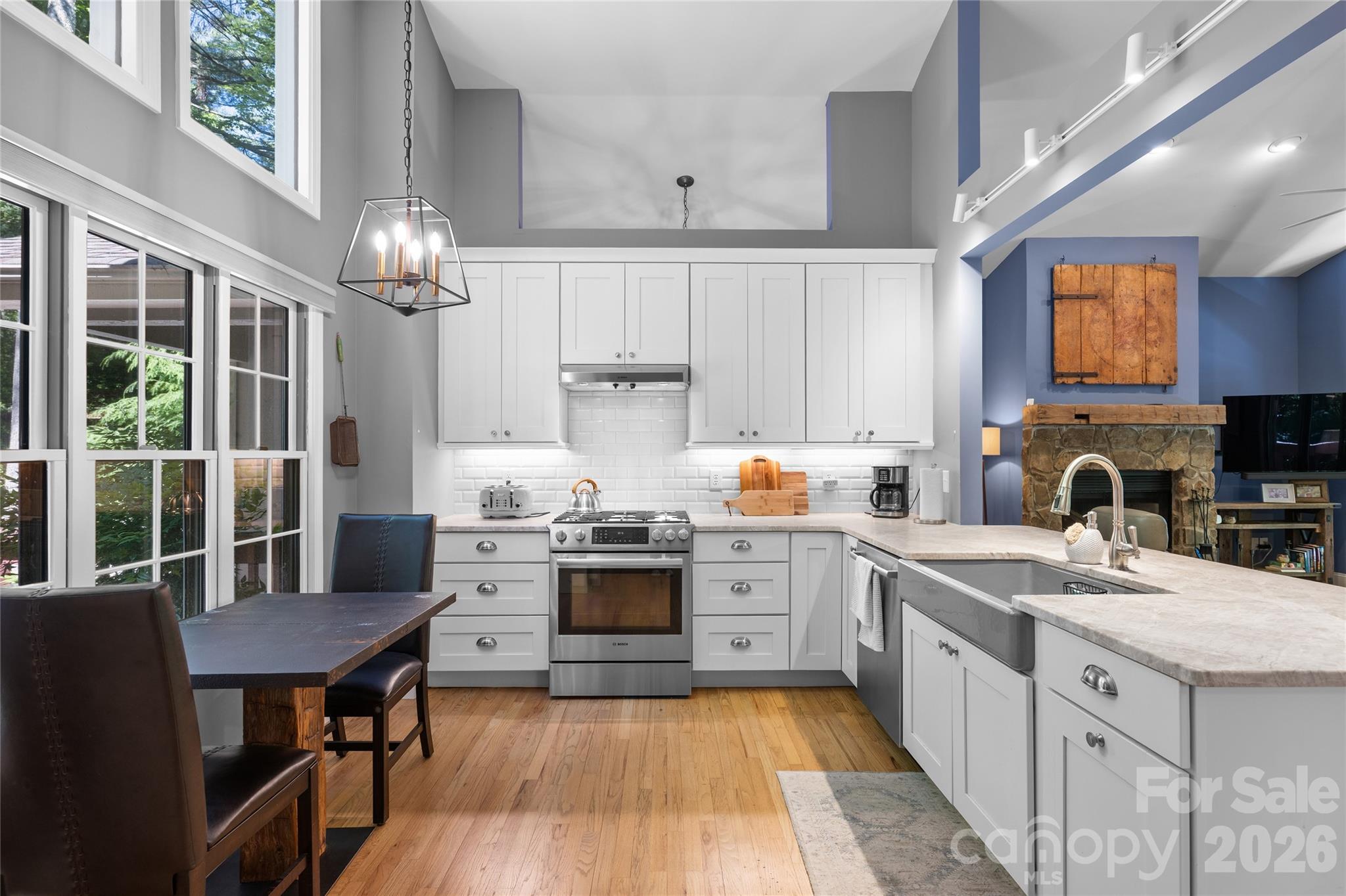 522 Toxaway Court — Lake Toxaway
