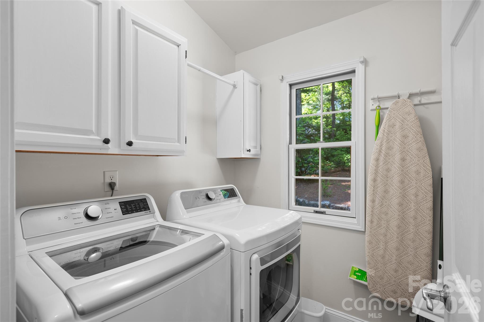 522 Toxaway Court — Lake Toxaway