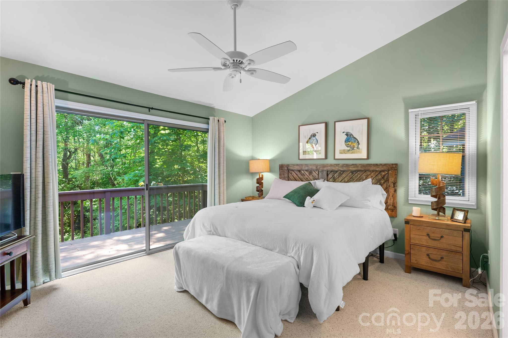 522 Toxaway Court — Lake Toxaway