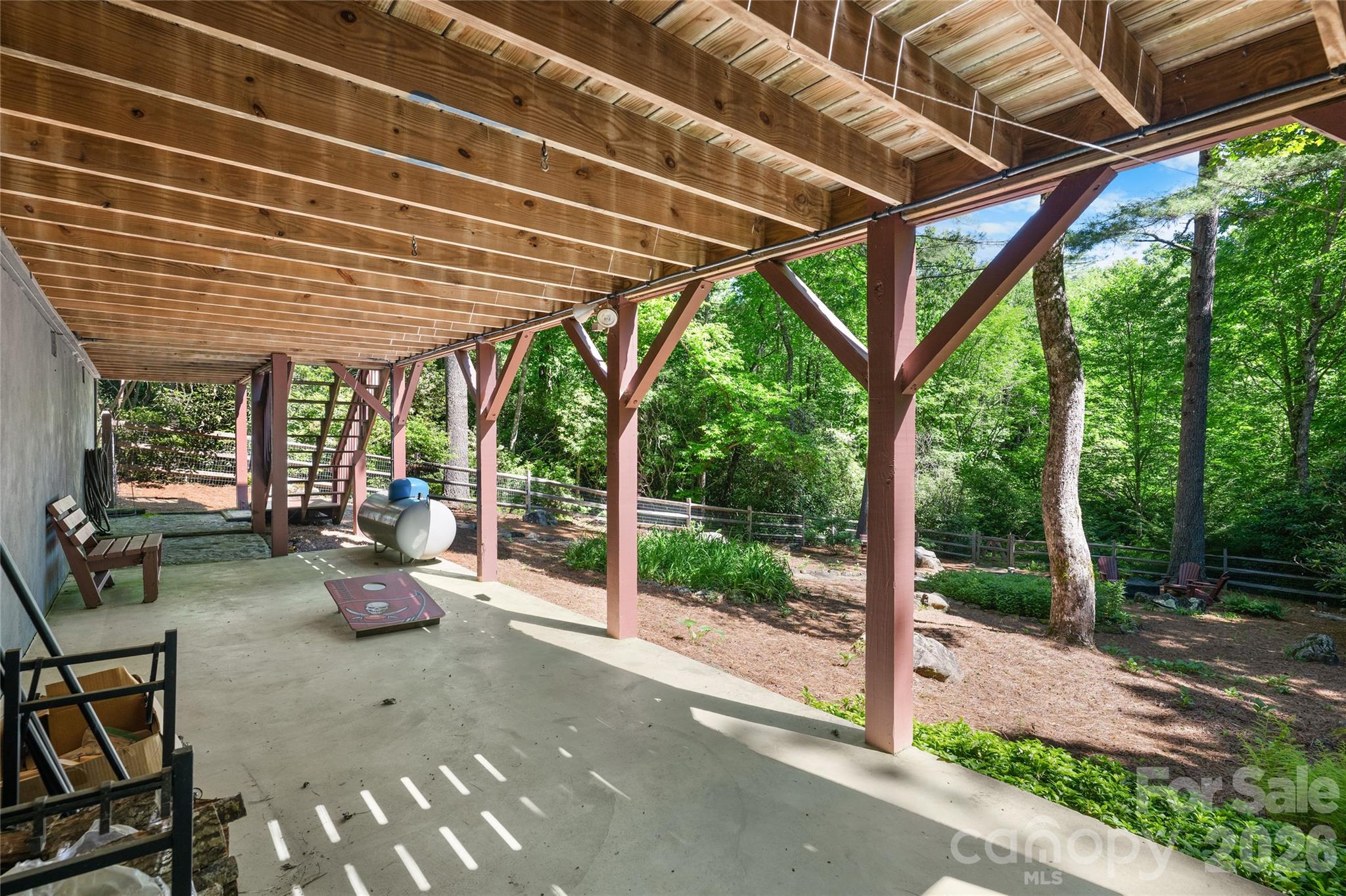 522 Toxaway Court — Lake Toxaway