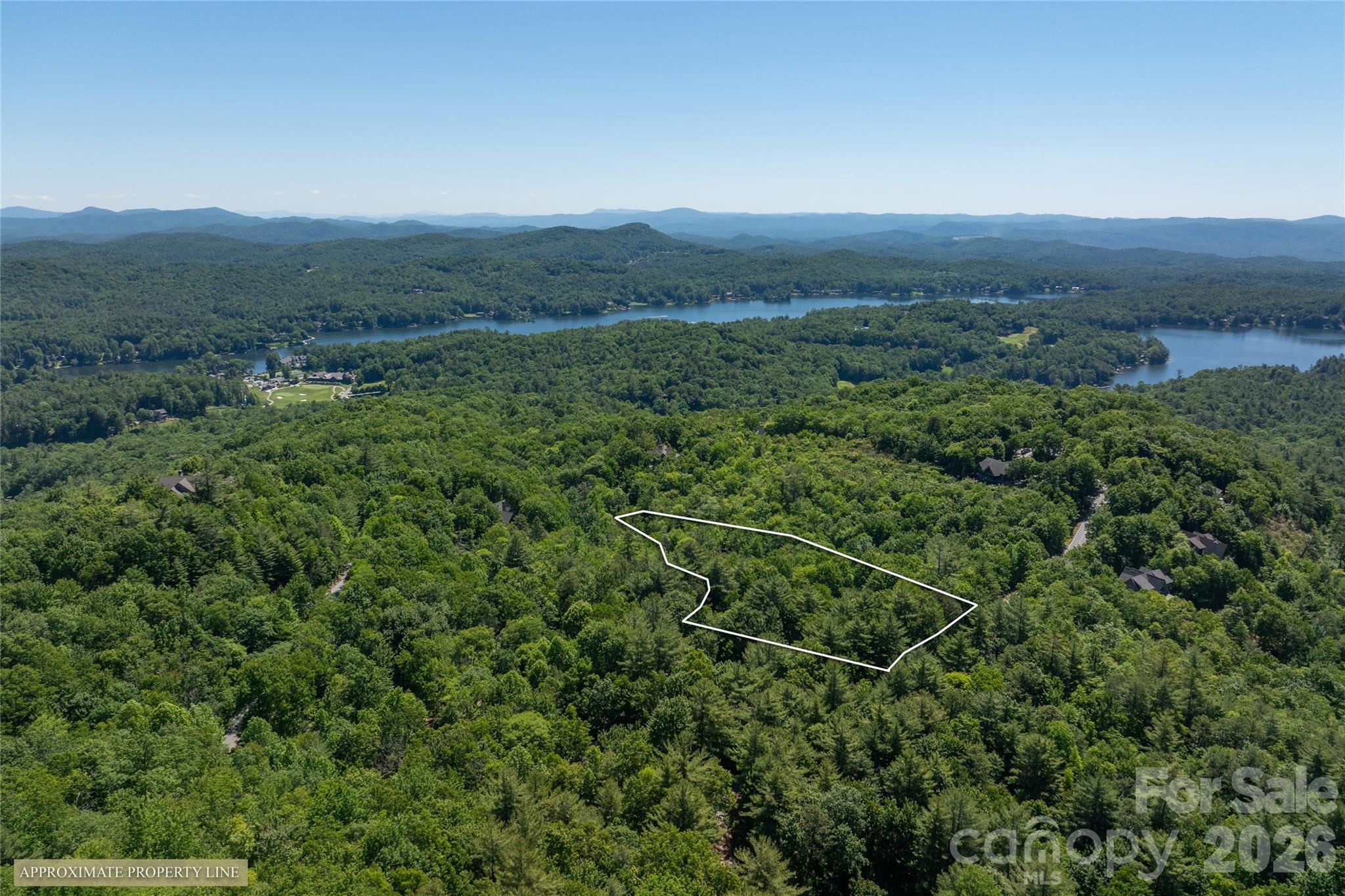 522 Toxaway Court — Lake Toxaway