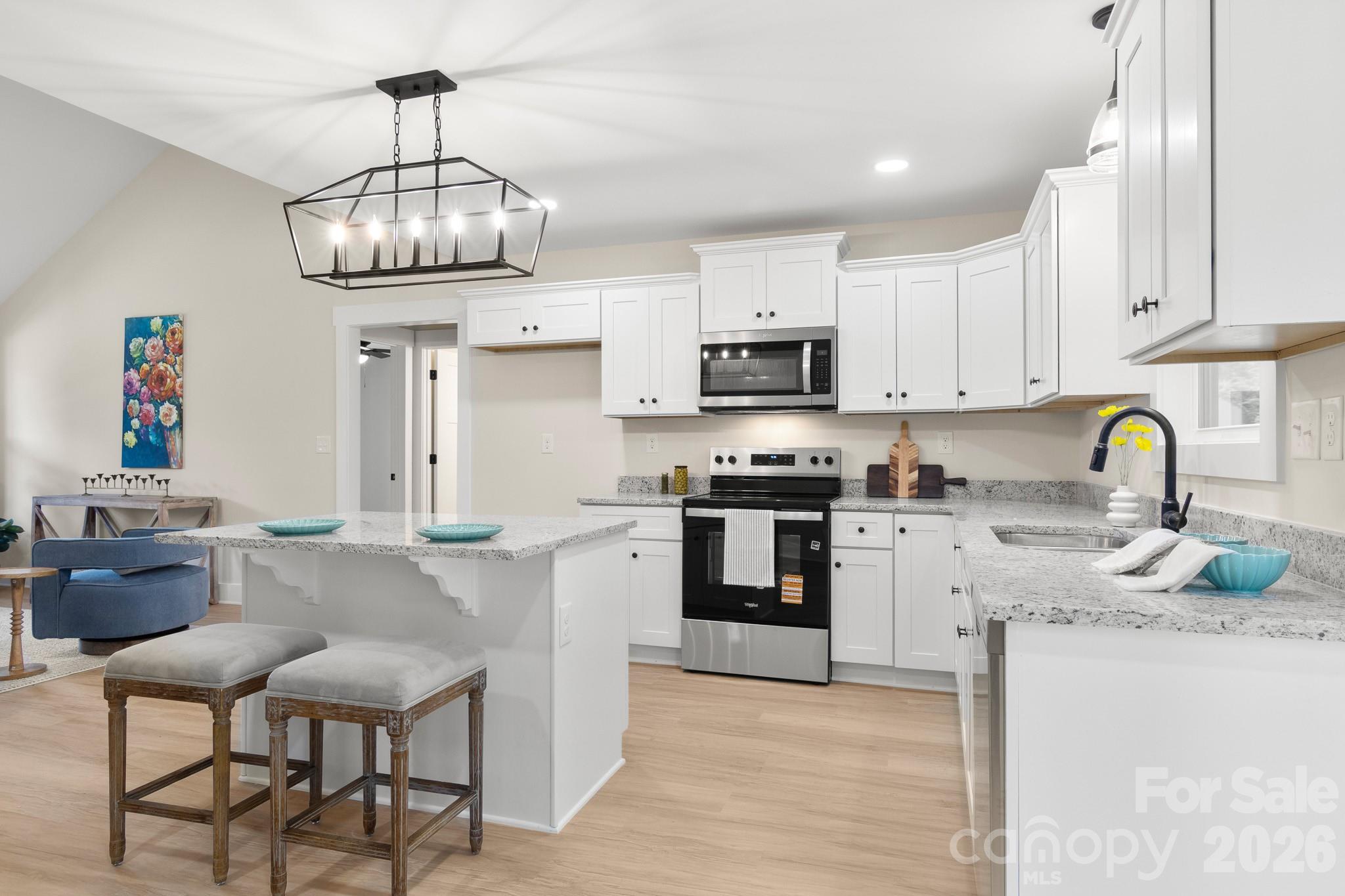 741 Guinn Street — Clover