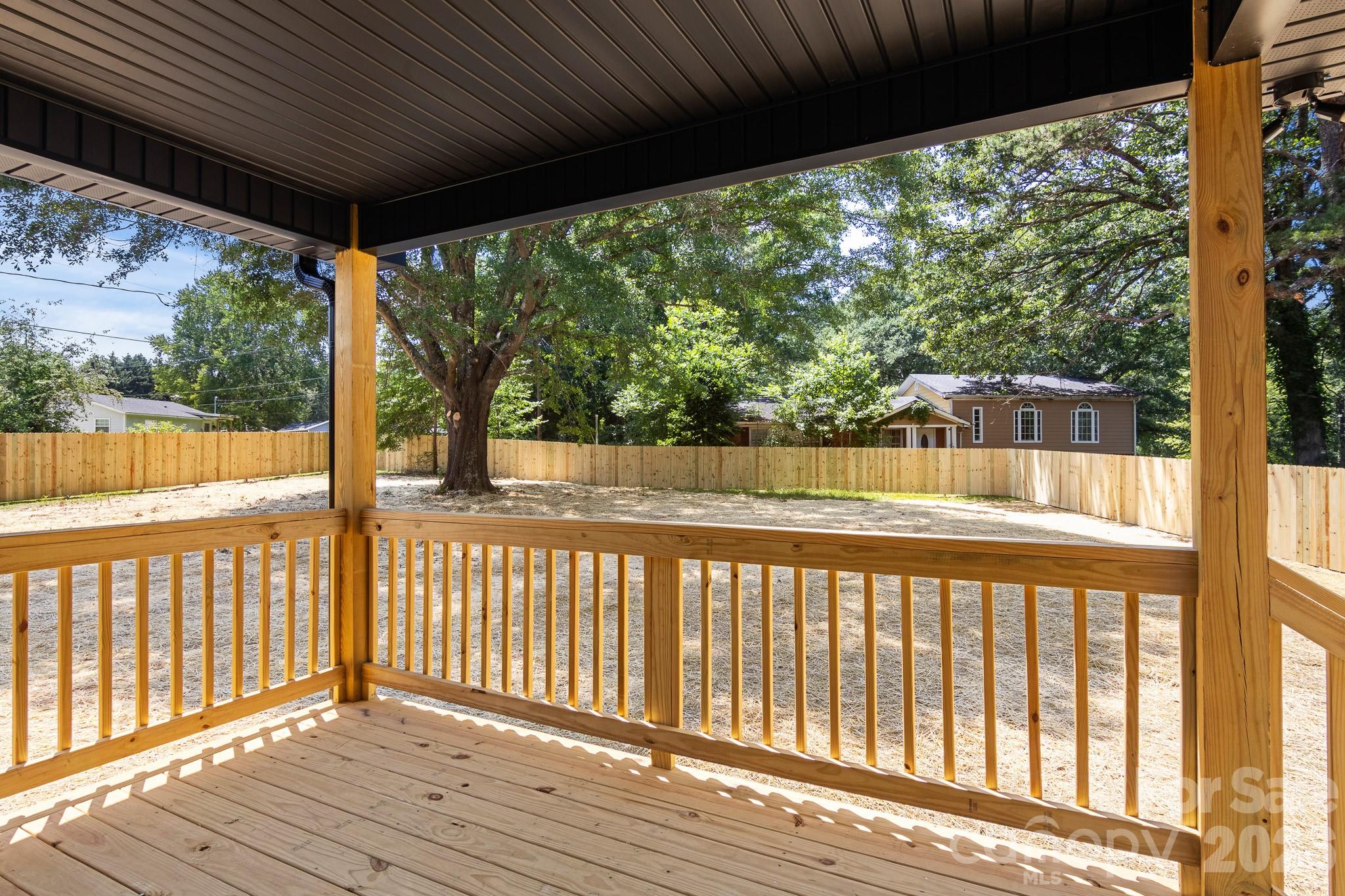 741 Guinn Street — Clover