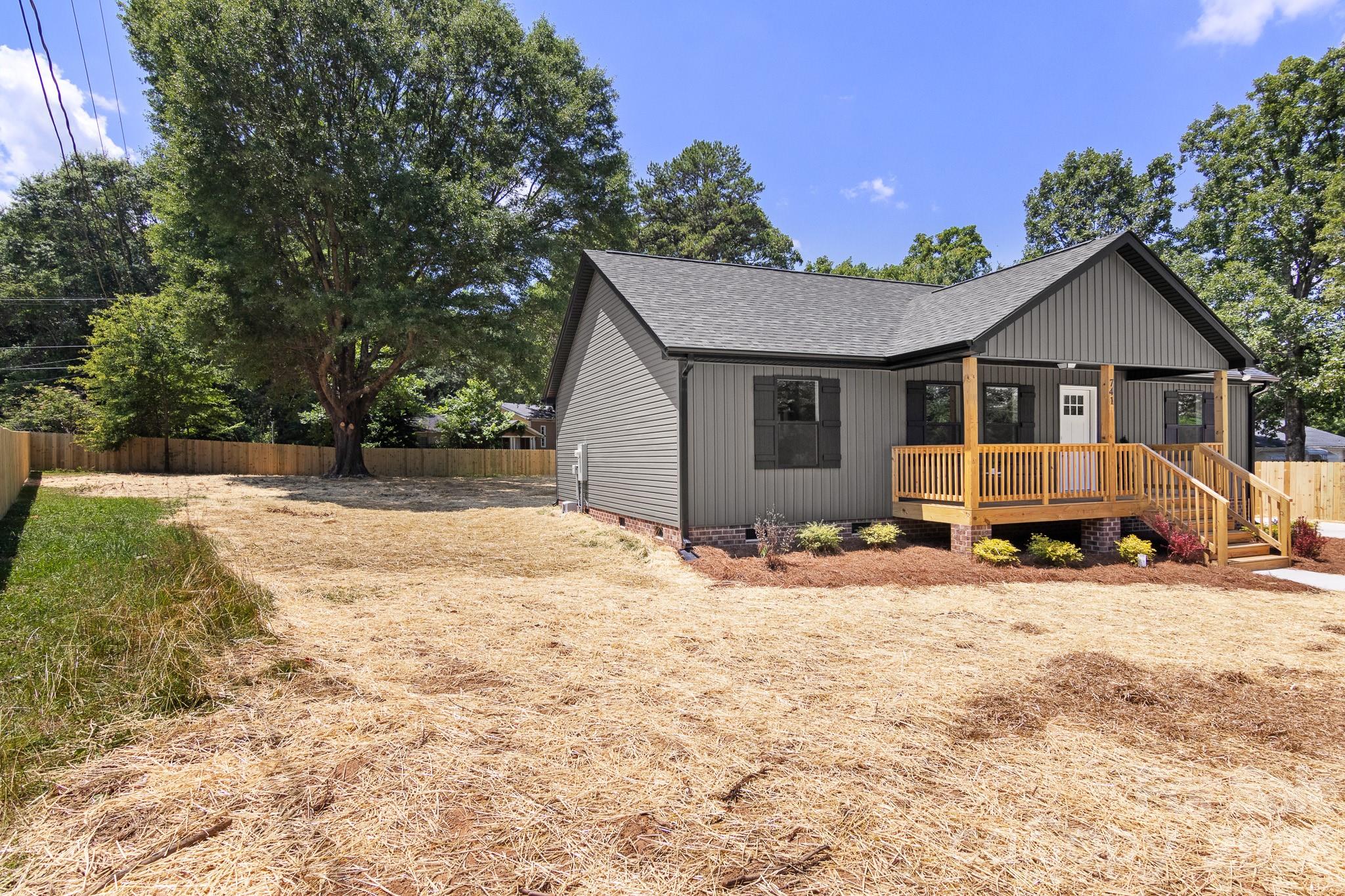 741 Guinn Street — Clover