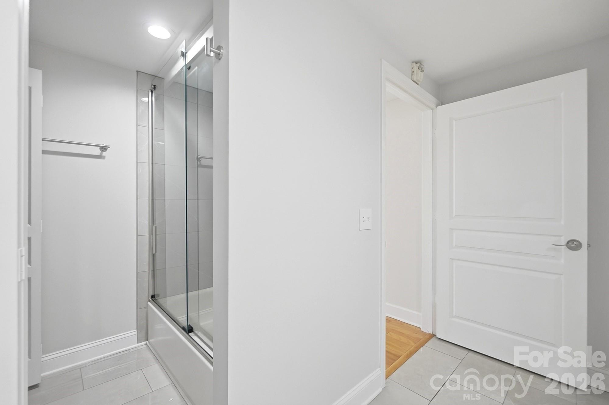 1315 East Boulevard #411 — Charlotte