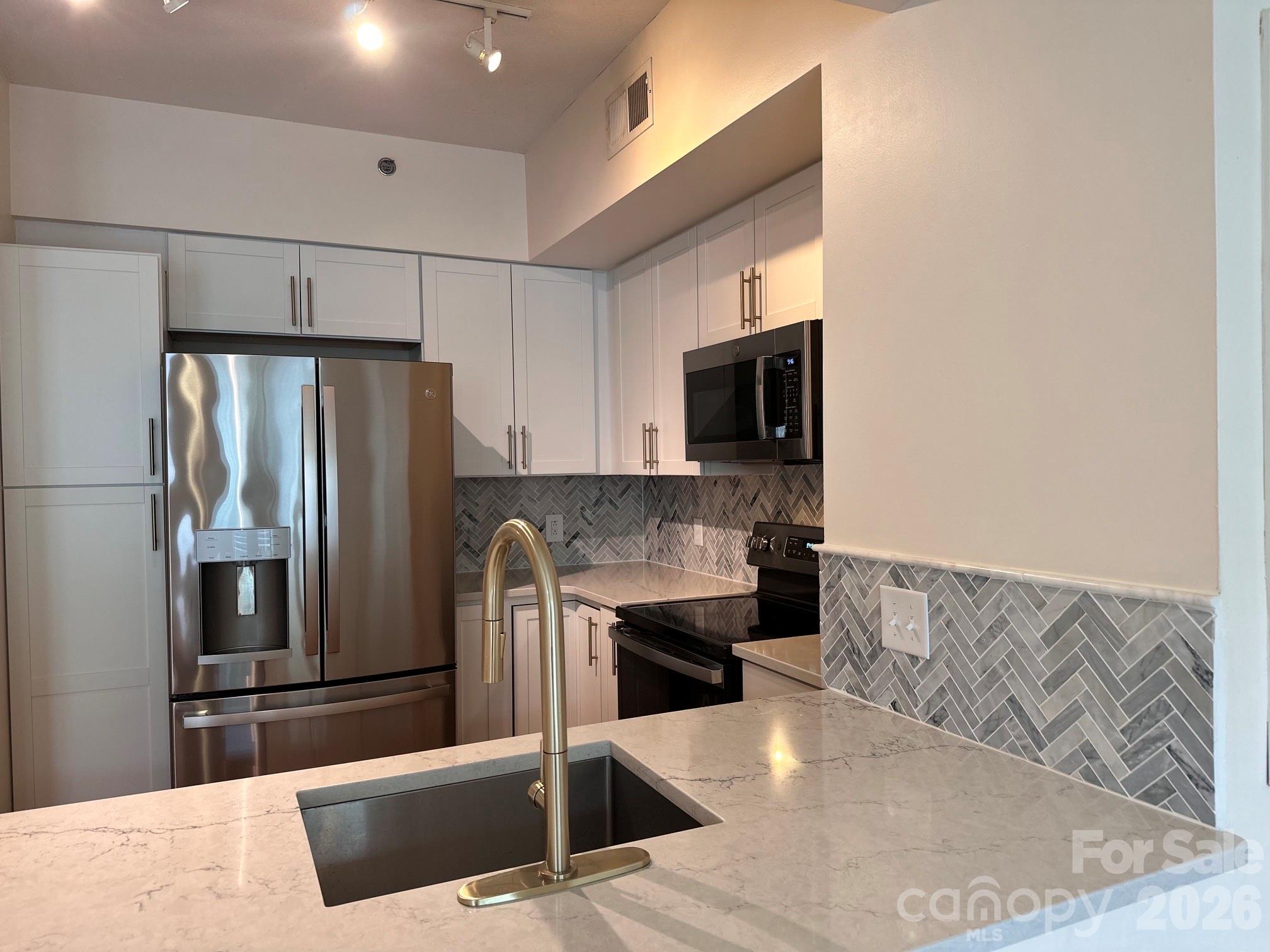 1315 East Boulevard #411 — Charlotte