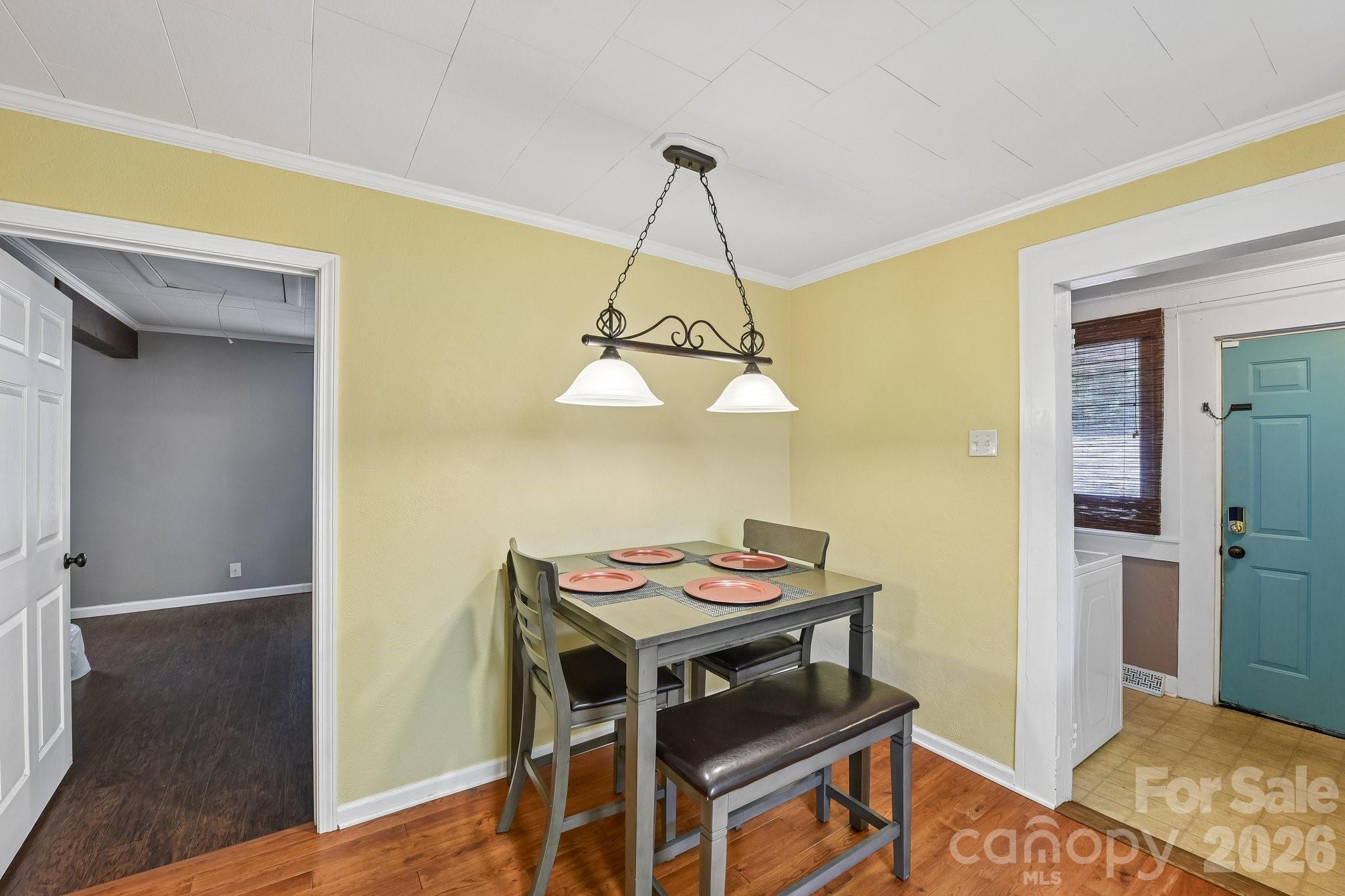 315 Caldwell Avenue — Mooresville