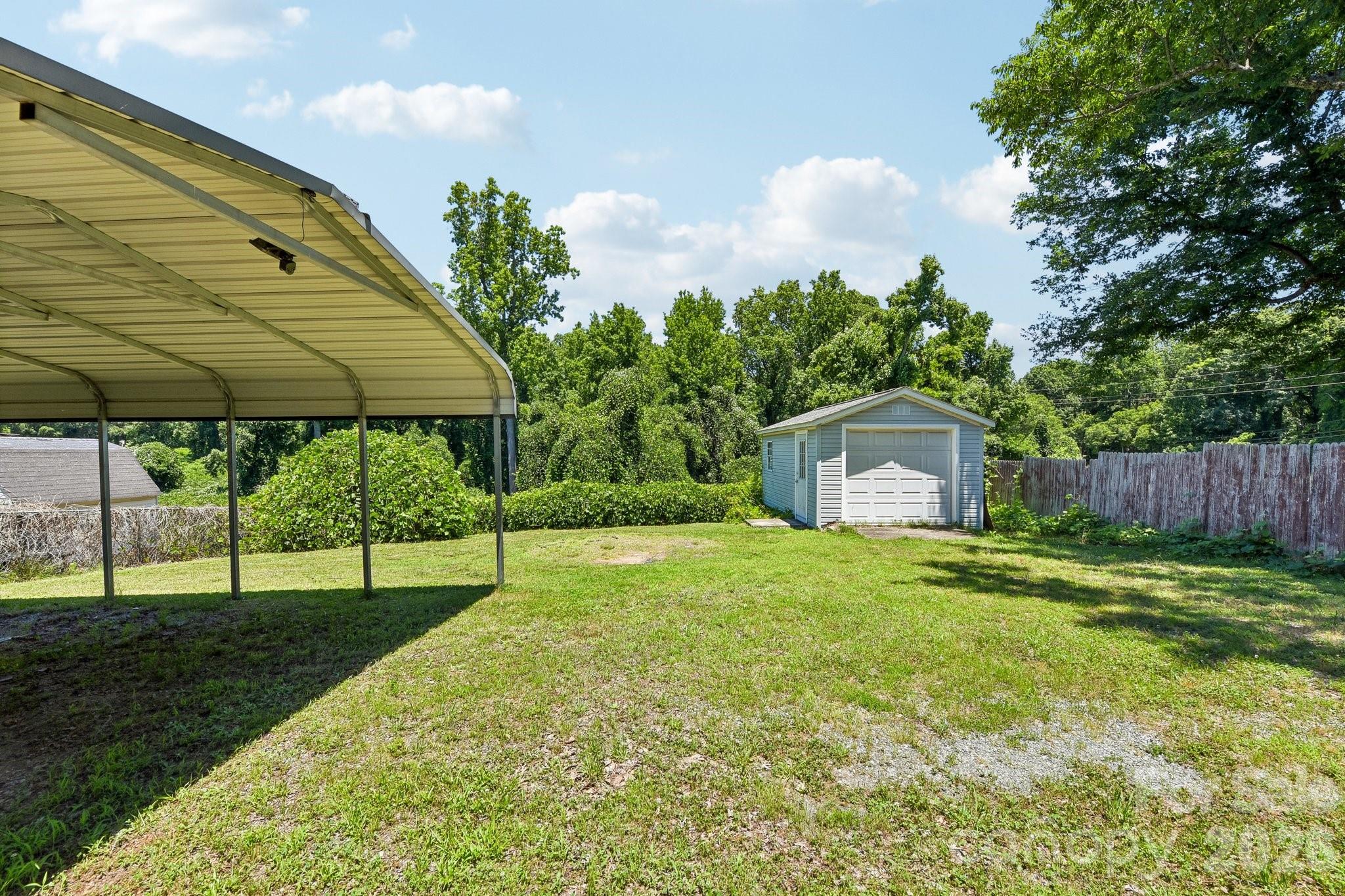 315 Caldwell Avenue — Mooresville