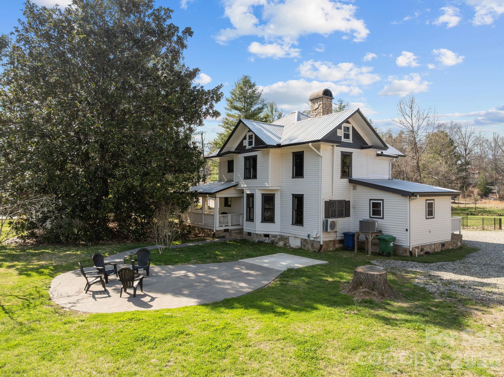 615 Rose Hill Road — Asheville